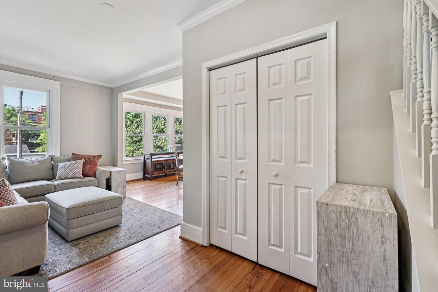 201 PENNSYLVANIA AVE, FALLS CHURCH, Virginia 22046, 4 Bedrooms Bedrooms, 8 Rooms Rooms,3 BathroomsBathrooms,Residential,For sale,201 PENNSYLVANIA AVE,VAFA2003102 MLS # VAFA2003102