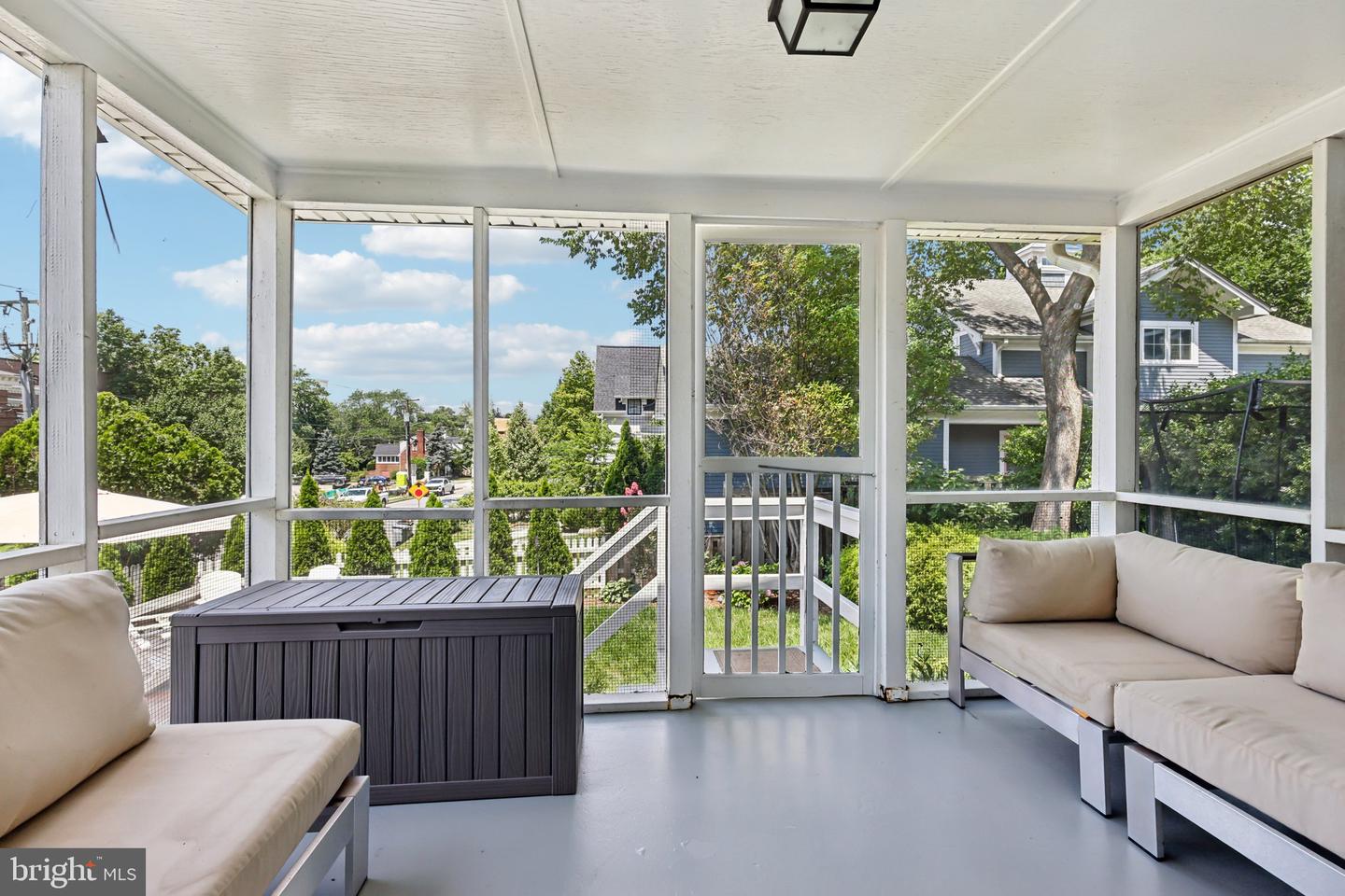 201 PENNSYLVANIA AVE, FALLS CHURCH, Virginia 22046, 4 Bedrooms Bedrooms, 8 Rooms Rooms,3 BathroomsBathrooms,Residential,For sale,201 PENNSYLVANIA AVE,VAFA2003102 MLS # VAFA2003102