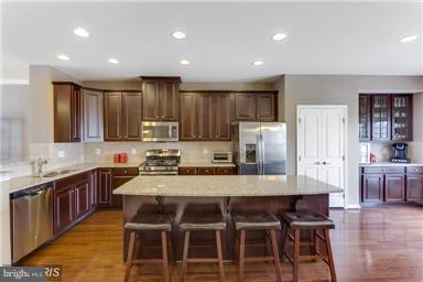 45952 IRON OAK TER, STERLING, Virginia 20166, 3 Bedrooms Bedrooms, ,2 BathroomsBathrooms,Residential,For sale,45952 IRON OAK TER,VALO2100108 MLS # VALO2100108