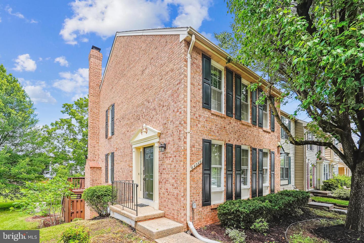 44049 FERNCLIFF TER, ASHBURN, Virginia 20147, 3 Bedrooms Bedrooms, ,2 BathroomsBathrooms,Residential,For sale,44049 FERNCLIFF TER,VALO2100130 MLS # VALO2100130