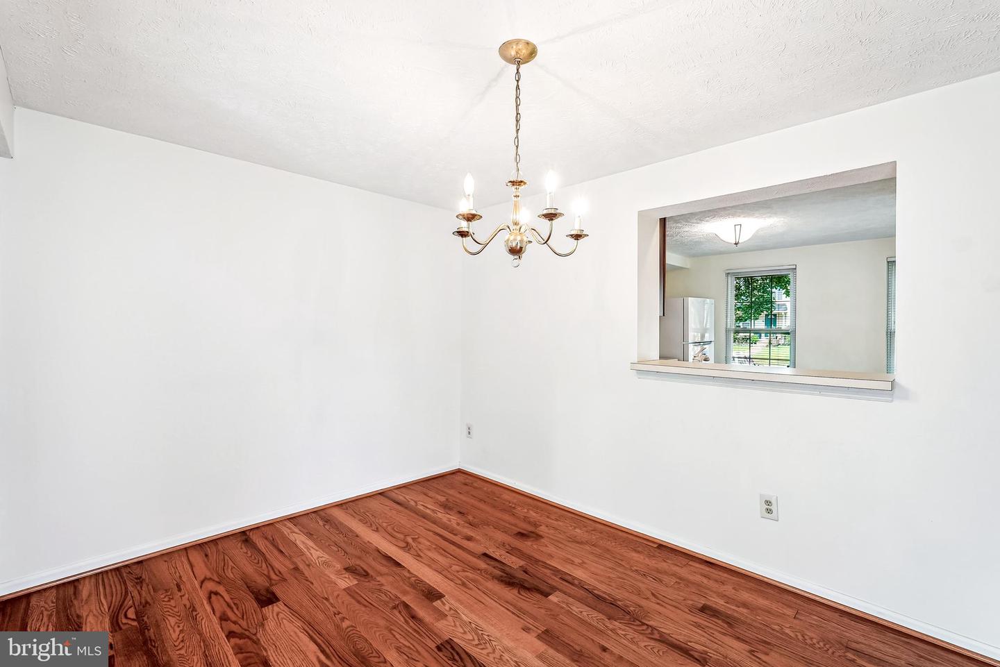 44049 FERNCLIFF TER, ASHBURN, Virginia 20147, 3 Bedrooms Bedrooms, ,2 BathroomsBathrooms,Residential,For sale,44049 FERNCLIFF TER,VALO2100130 MLS # VALO2100130