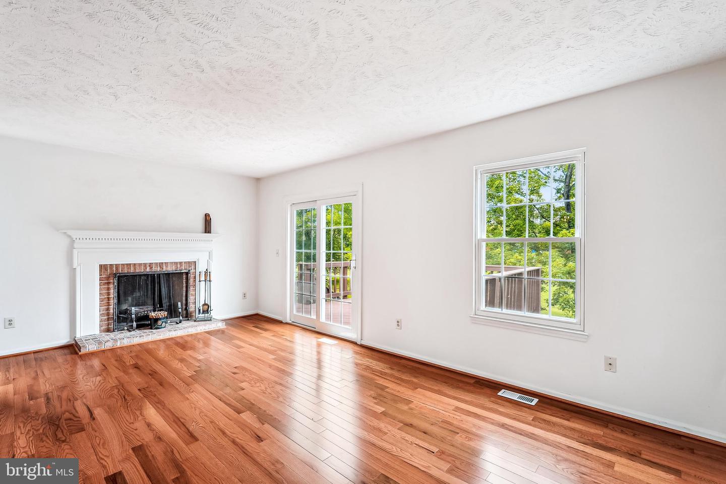 44049 FERNCLIFF TER, ASHBURN, Virginia 20147, 3 Bedrooms Bedrooms, ,2 BathroomsBathrooms,Residential,For sale,44049 FERNCLIFF TER,VALO2100130 MLS # VALO2100130