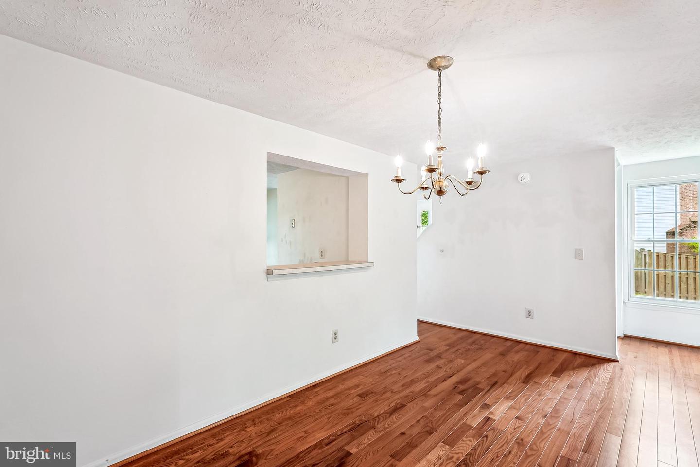 44049 FERNCLIFF TER, ASHBURN, Virginia 20147, 3 Bedrooms Bedrooms, ,2 BathroomsBathrooms,Residential,For sale,44049 FERNCLIFF TER,VALO2100130 MLS # VALO2100130