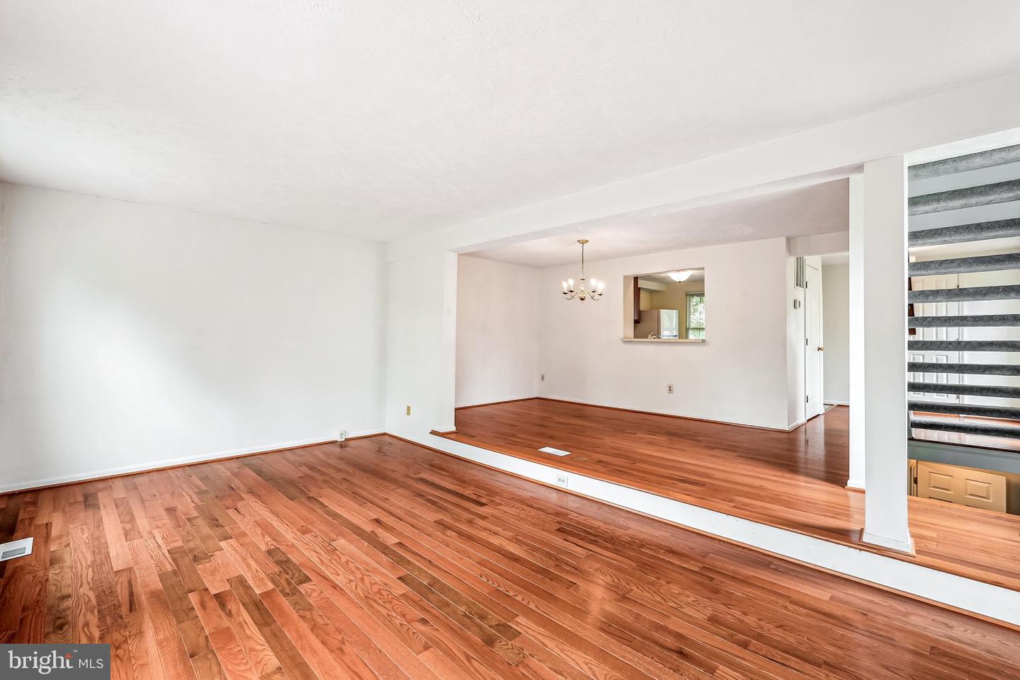 44049 FERNCLIFF TER, ASHBURN, Virginia 20147, 3 Bedrooms Bedrooms, ,2 BathroomsBathrooms,Residential,For sale,44049 FERNCLIFF TER,VALO2100130 MLS # VALO2100130