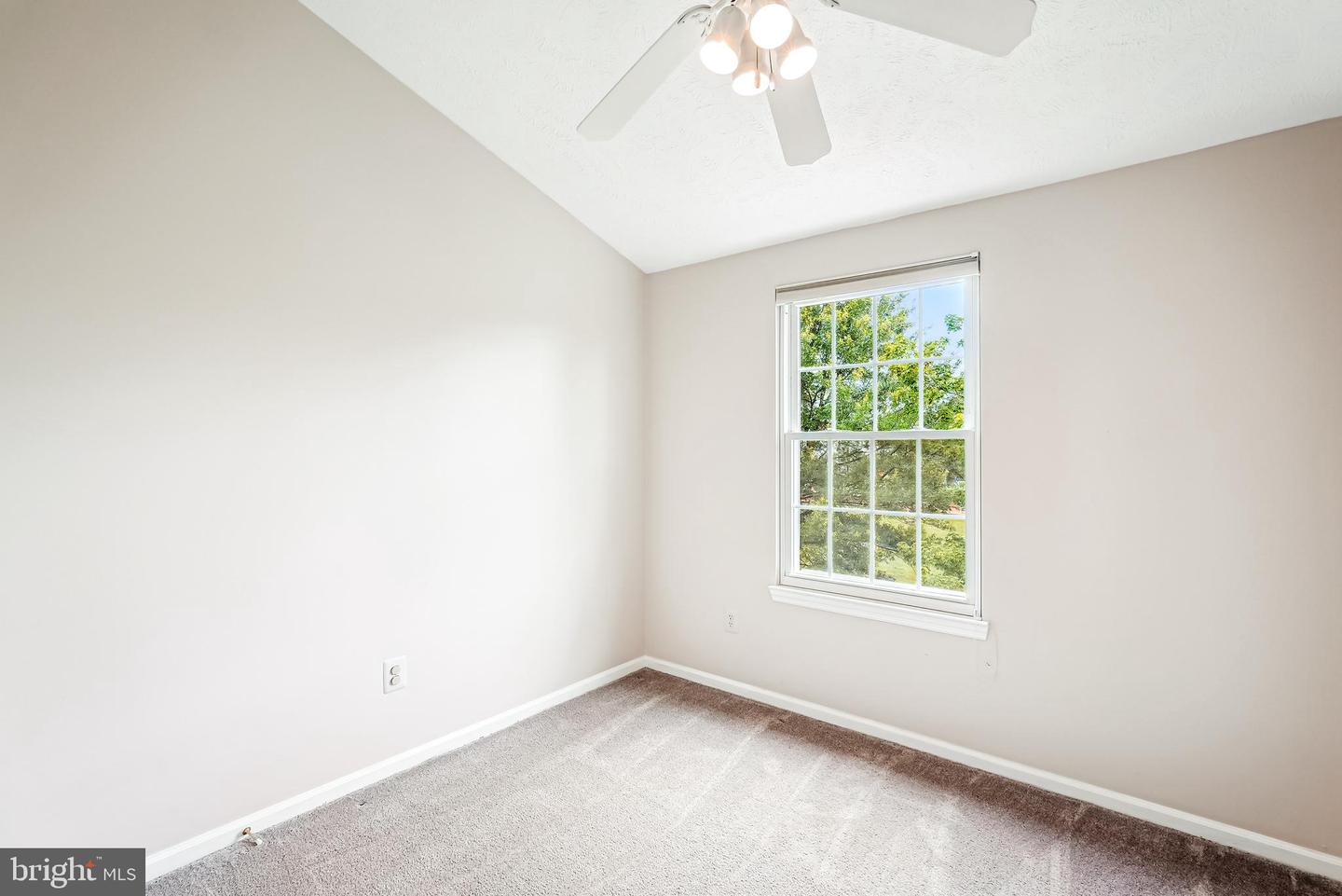 44049 FERNCLIFF TER, ASHBURN, Virginia 20147, 3 Bedrooms Bedrooms, ,2 BathroomsBathrooms,Residential,For sale,44049 FERNCLIFF TER,VALO2100130 MLS # VALO2100130