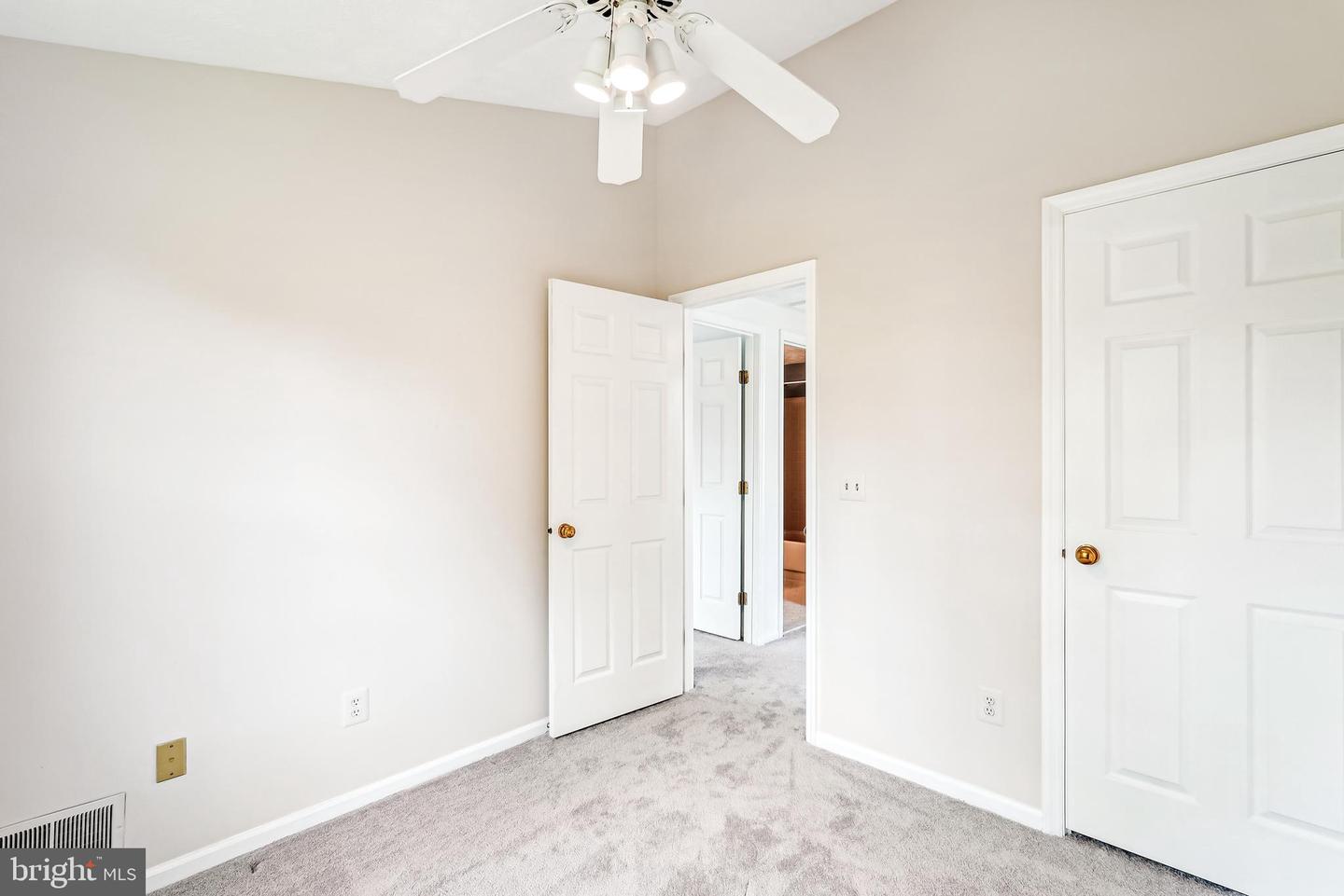 44049 FERNCLIFF TER, ASHBURN, Virginia 20147, 3 Bedrooms Bedrooms, ,2 BathroomsBathrooms,Residential,For sale,44049 FERNCLIFF TER,VALO2100130 MLS # VALO2100130