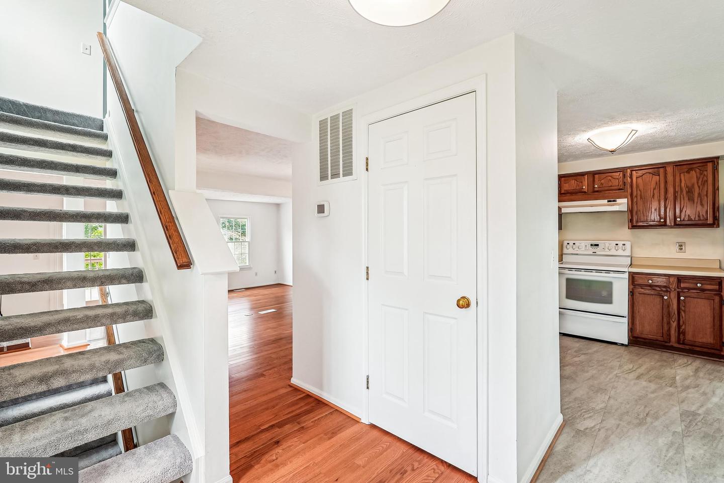 44049 FERNCLIFF TER, ASHBURN, Virginia 20147, 3 Bedrooms Bedrooms, ,2 BathroomsBathrooms,Residential,For sale,44049 FERNCLIFF TER,VALO2100130 MLS # VALO2100130
