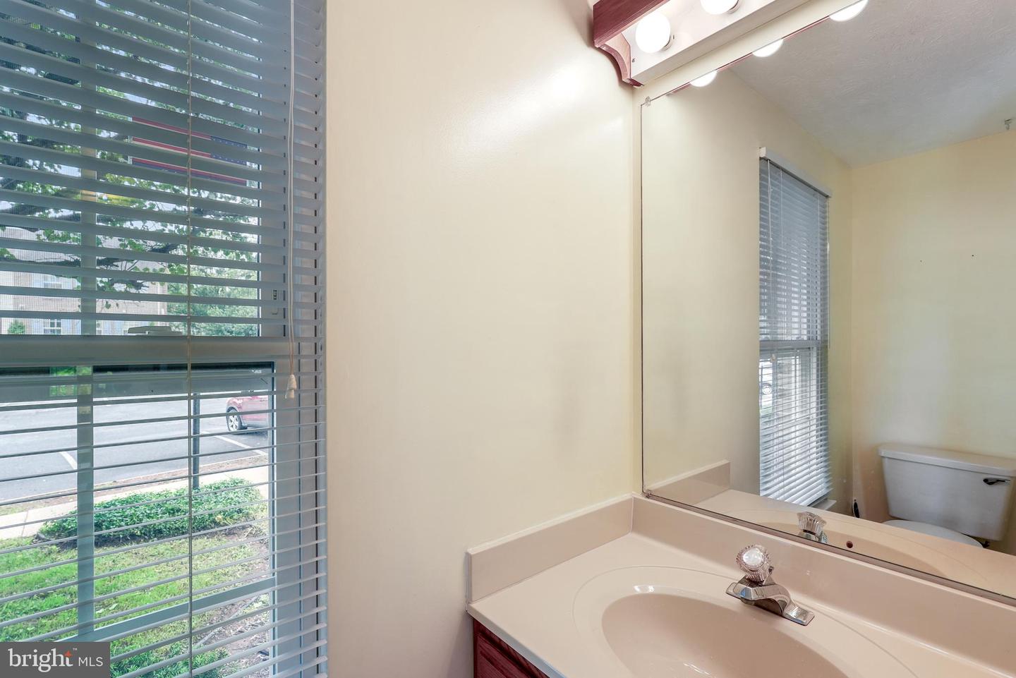 44049 FERNCLIFF TER, ASHBURN, Virginia 20147, 3 Bedrooms Bedrooms, ,2 BathroomsBathrooms,Residential,For sale,44049 FERNCLIFF TER,VALO2100130 MLS # VALO2100130