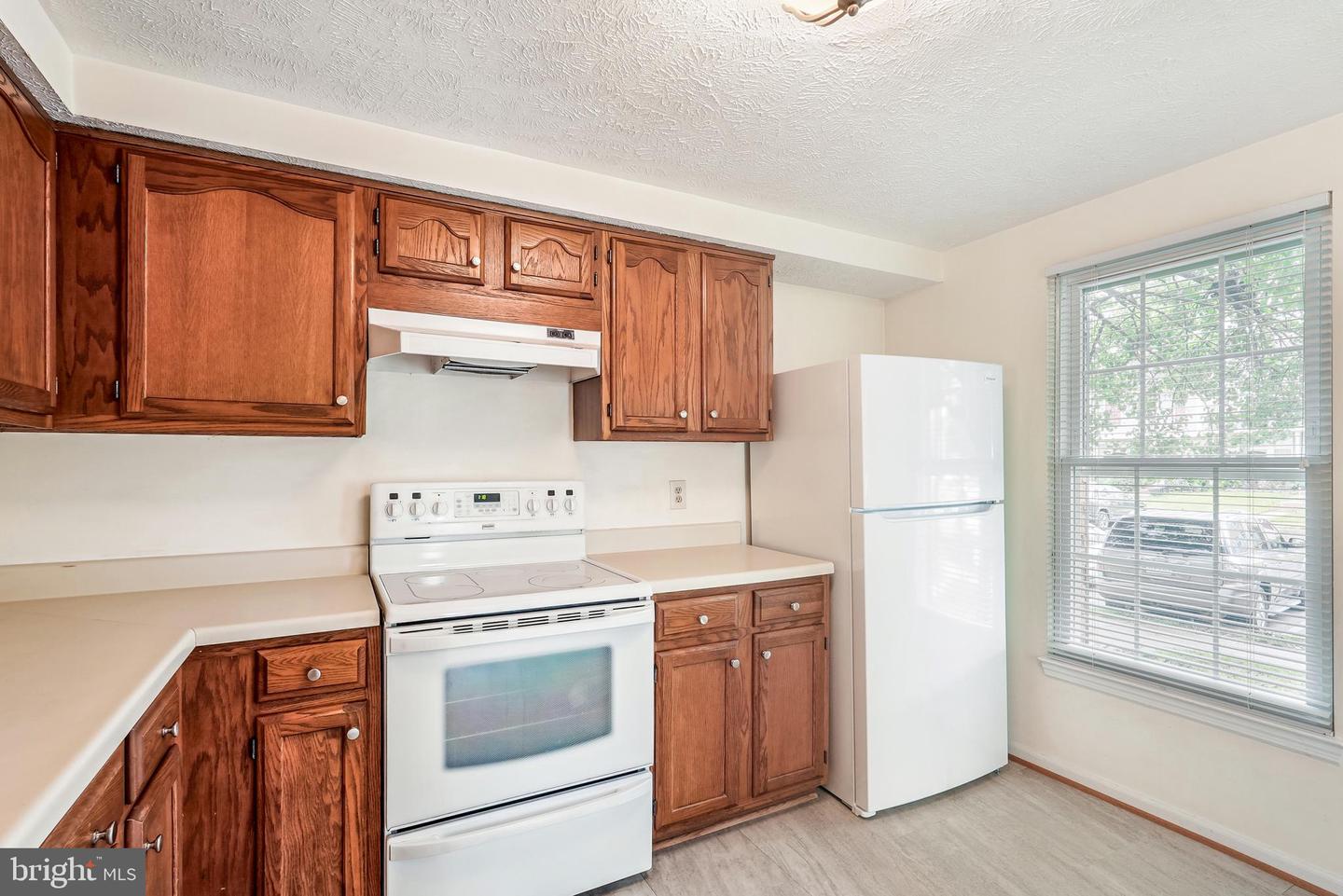 44049 FERNCLIFF TER, ASHBURN, Virginia 20147, 3 Bedrooms Bedrooms, ,2 BathroomsBathrooms,Residential,For sale,44049 FERNCLIFF TER,VALO2100130 MLS # VALO2100130