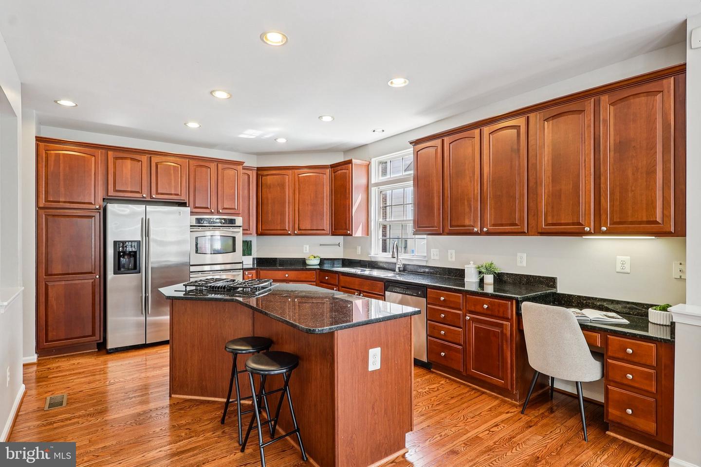 5570 LA VISTA DR, ALEXANDRIA, Virginia 22310, 5 Bedrooms Bedrooms, ,4 BathroomsBathrooms,Residential,For sale,5570 LA VISTA DR,VAFX2249092 MLS # VAFX2249092
