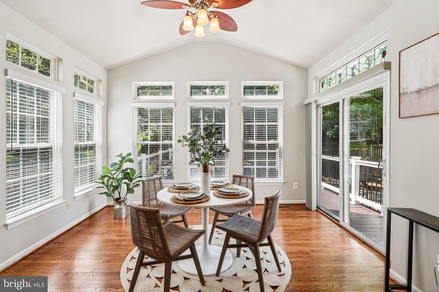 5570 LA VISTA DR, ALEXANDRIA, Virginia 22310, 5 Bedrooms Bedrooms, ,4 BathroomsBathrooms,Residential,For sale,5570 LA VISTA DR,VAFX2249092 MLS # VAFX2249092