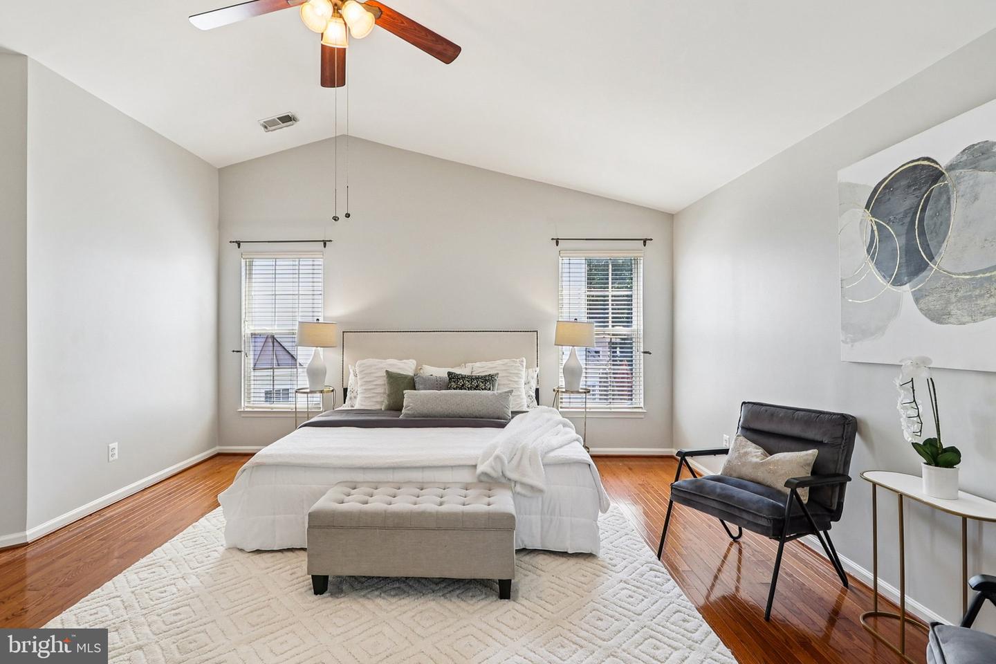 5570 LA VISTA DR, ALEXANDRIA, Virginia 22310, 5 Bedrooms Bedrooms, ,4 BathroomsBathrooms,Residential,For sale,5570 LA VISTA DR,VAFX2249092 MLS # VAFX2249092