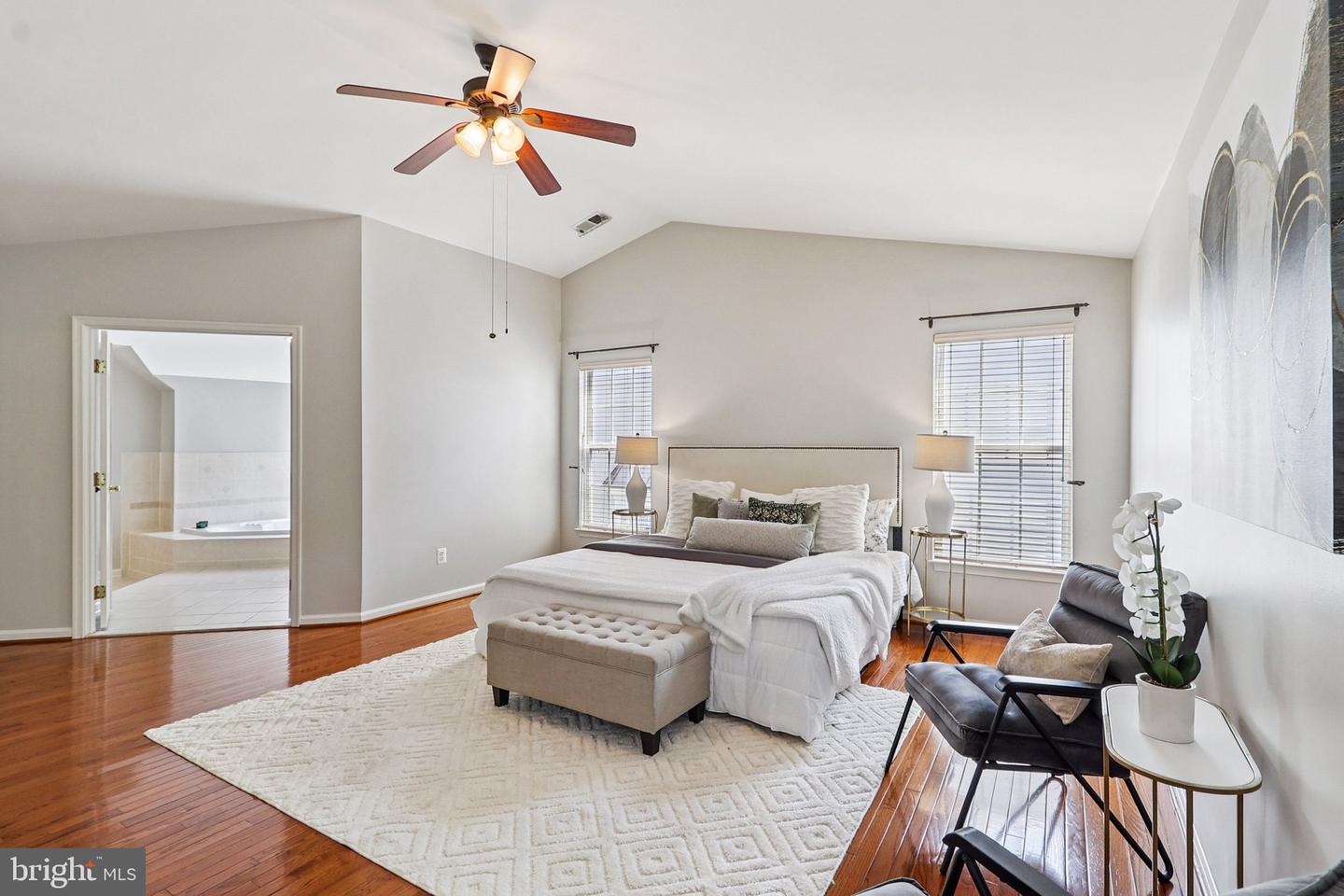 5570 LA VISTA DR, ALEXANDRIA, Virginia 22310, 5 Bedrooms Bedrooms, ,4 BathroomsBathrooms,Residential,For sale,5570 LA VISTA DR,VAFX2249092 MLS # VAFX2249092
