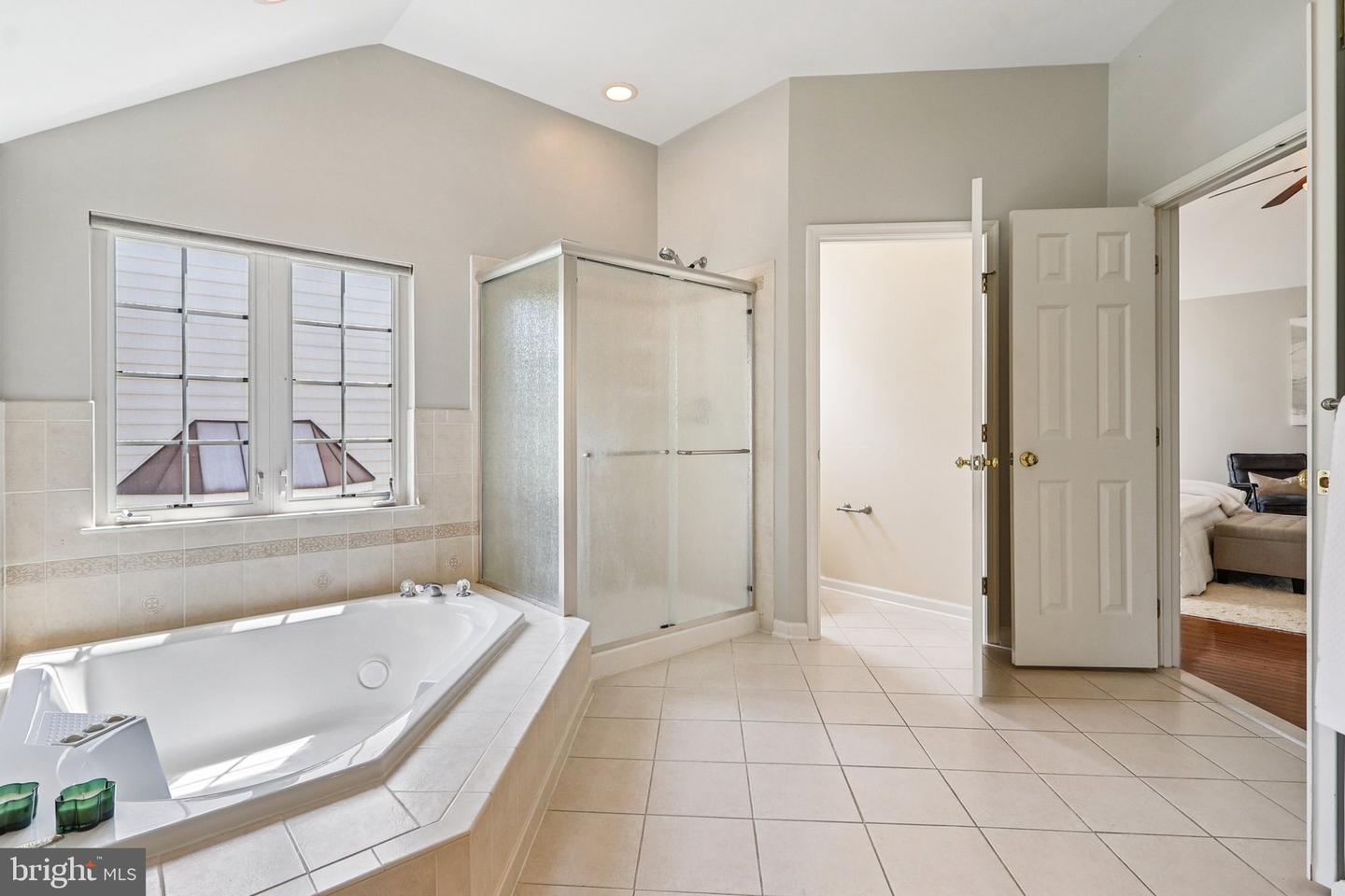 5570 LA VISTA DR, ALEXANDRIA, Virginia 22310, 5 Bedrooms Bedrooms, ,4 BathroomsBathrooms,Residential,For sale,5570 LA VISTA DR,VAFX2249092 MLS # VAFX2249092