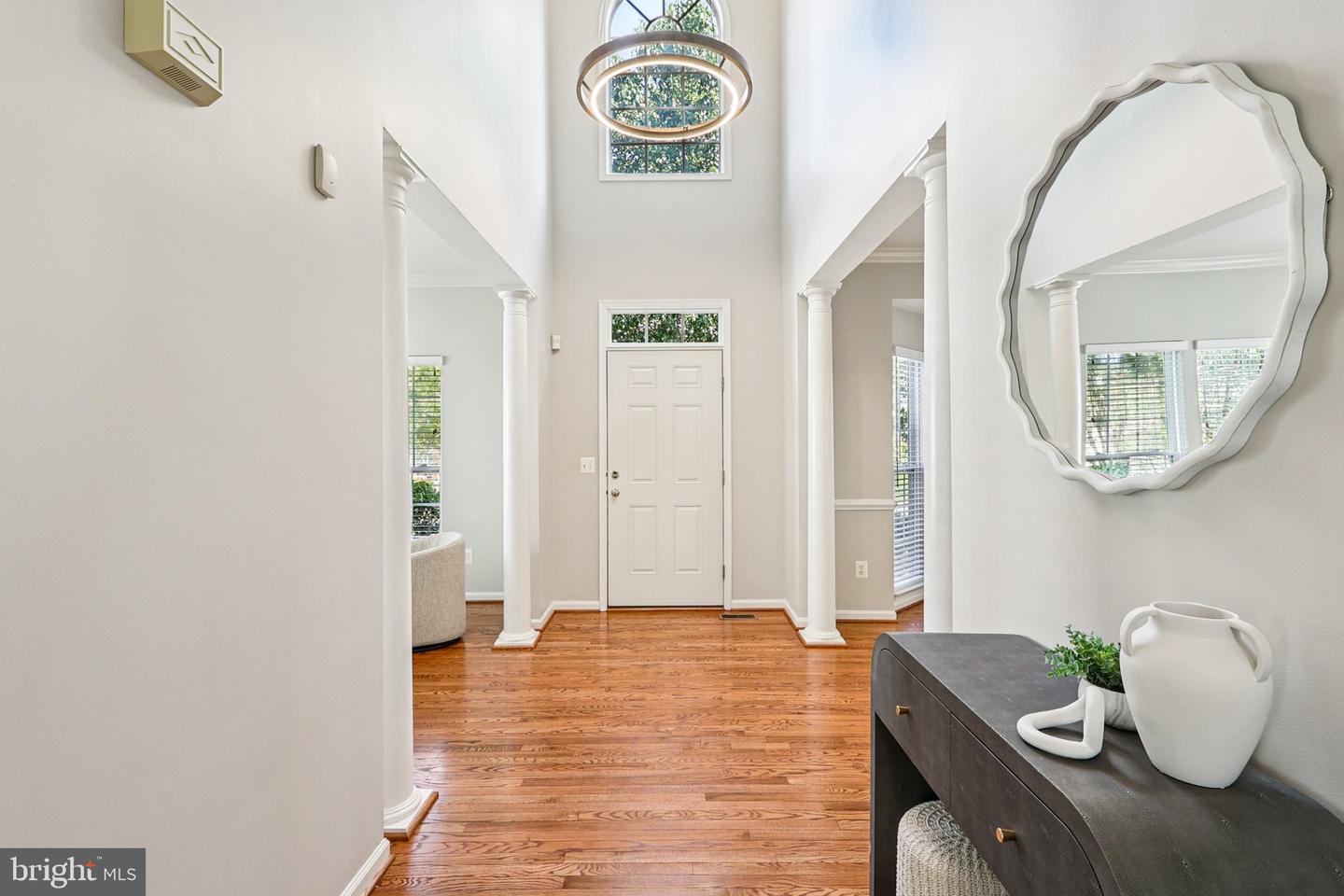 5570 LA VISTA DR, ALEXANDRIA, Virginia 22310, 5 Bedrooms Bedrooms, ,4 BathroomsBathrooms,Residential,For sale,5570 LA VISTA DR,VAFX2249092 MLS # VAFX2249092