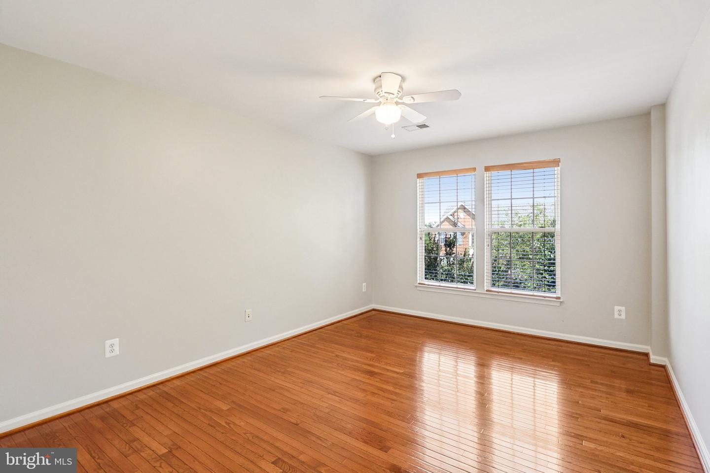 5570 LA VISTA DR, ALEXANDRIA, Virginia 22310, 5 Bedrooms Bedrooms, ,4 BathroomsBathrooms,Residential,For sale,5570 LA VISTA DR,VAFX2249092 MLS # VAFX2249092
