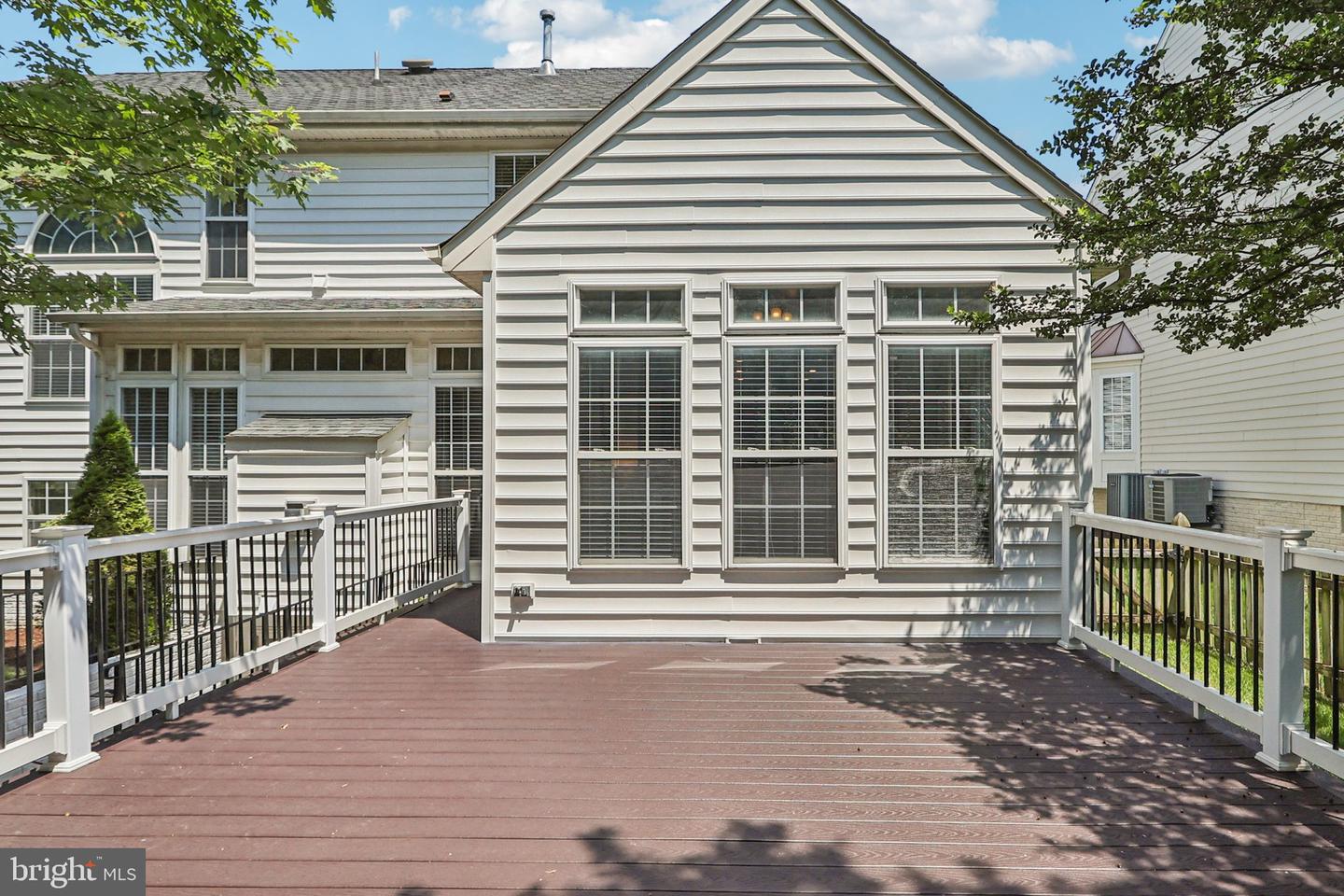 5570 LA VISTA DR, ALEXANDRIA, Virginia 22310, 5 Bedrooms Bedrooms, ,4 BathroomsBathrooms,Residential,For sale,5570 LA VISTA DR,VAFX2249092 MLS # VAFX2249092