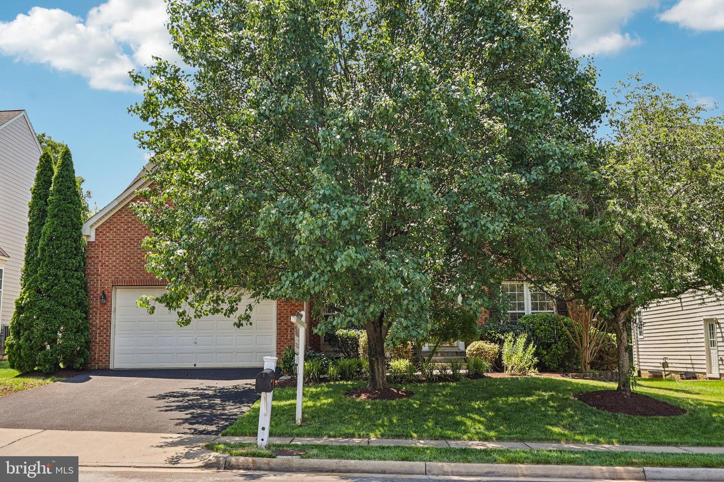 5570 LA VISTA DR, ALEXANDRIA, Virginia 22310, 5 Bedrooms Bedrooms, ,4 BathroomsBathrooms,Residential,For sale,5570 LA VISTA DR,VAFX2249092 MLS # VAFX2249092