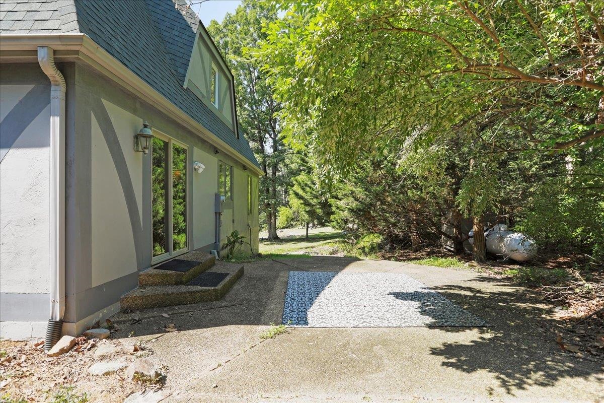 162 HARTMAN CT, MCGAHEYSVILLE, Virginia 22840, 4 Bedrooms Bedrooms, ,2 BathroomsBathrooms,Residential,162 HARTMAN CT,666304 MLS # 666304