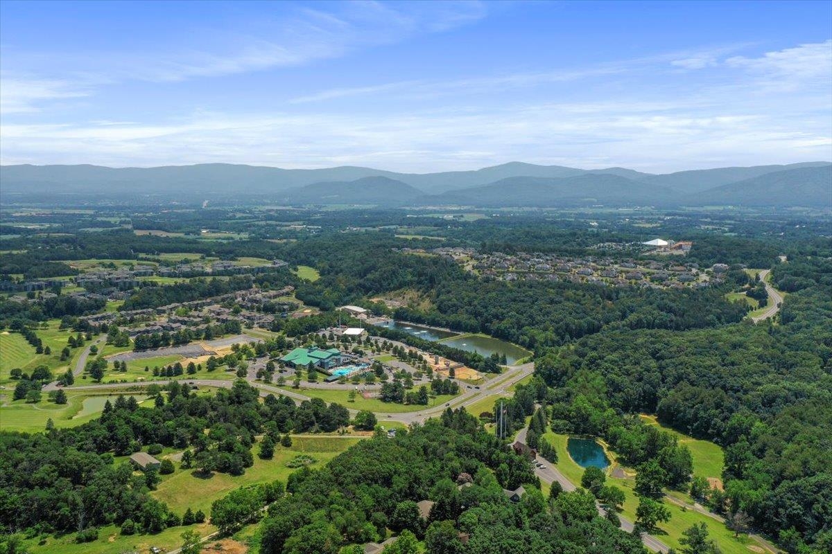 Just a few minutes from all the activities at the resort