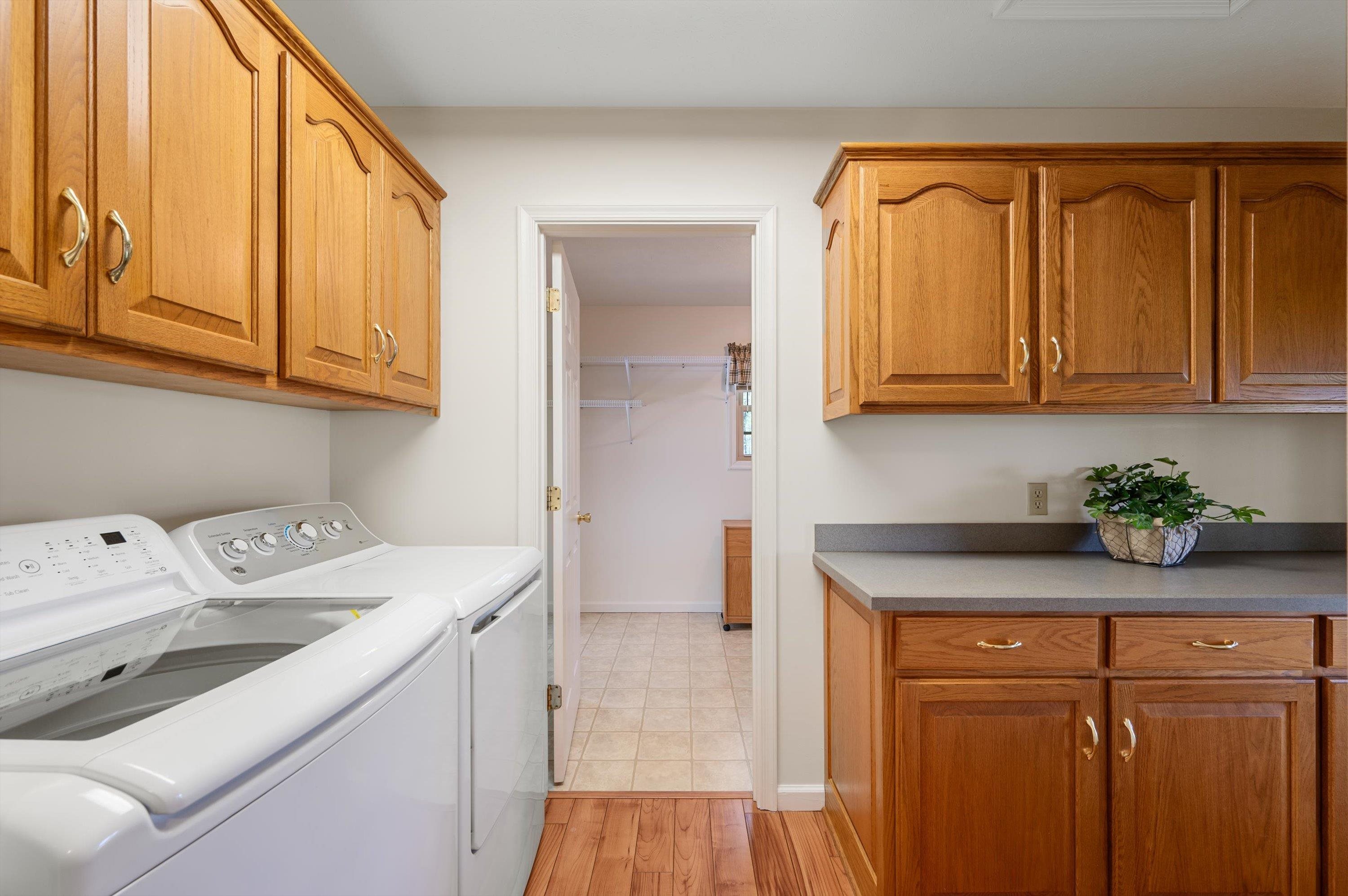 5409 SMITH CREEK RD, NEW MARKET, Virginia 22844, 3 Bedrooms Bedrooms, ,2 BathroomsBathrooms,Residential,5409 SMITH CREEK RD,666306 MLS # 666306