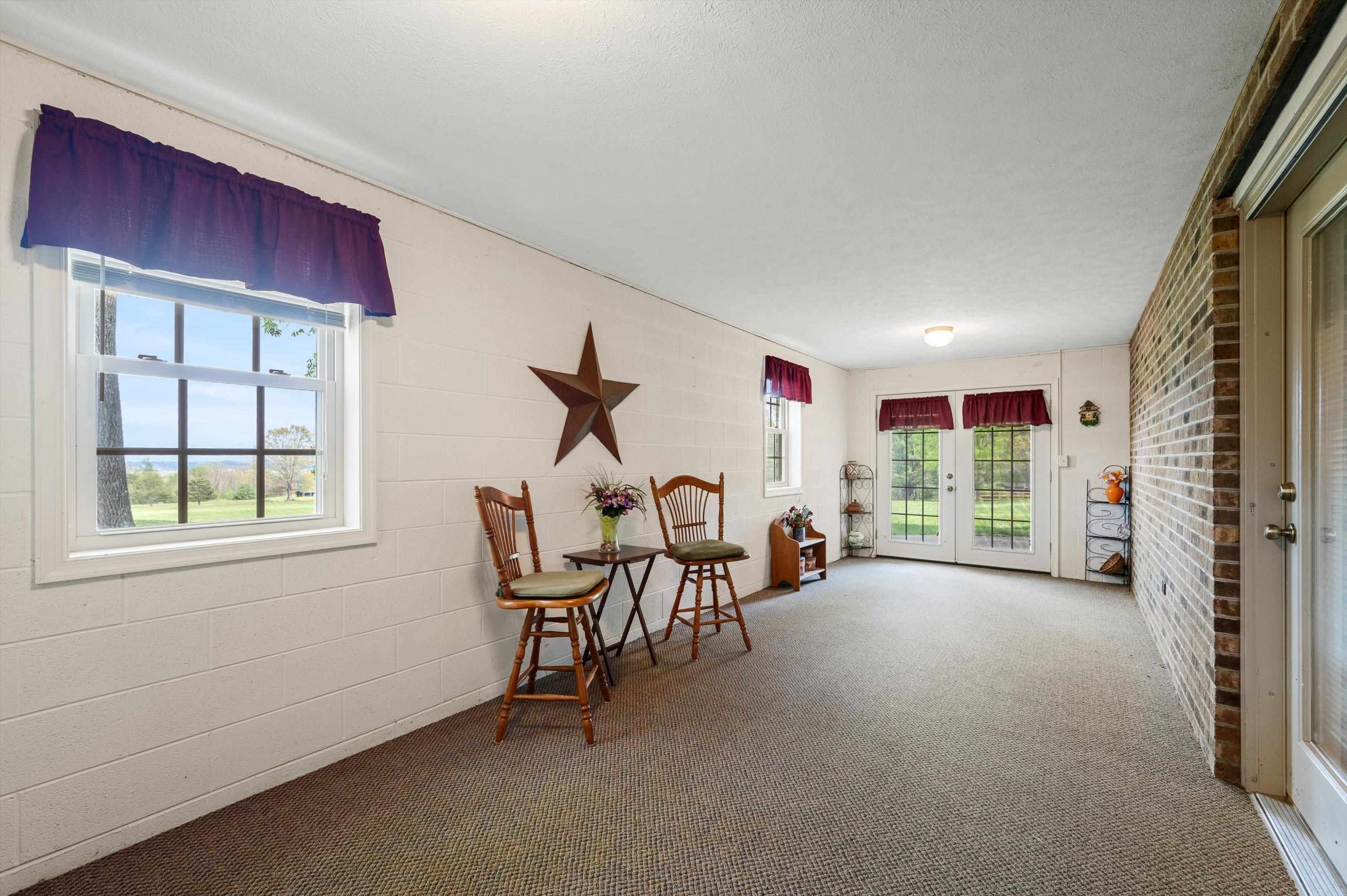 5409 SMITH CREEK RD, NEW MARKET, Virginia 22844, 3 Bedrooms Bedrooms, ,2 BathroomsBathrooms,Residential,5409 SMITH CREEK RD,666306 MLS # 666306