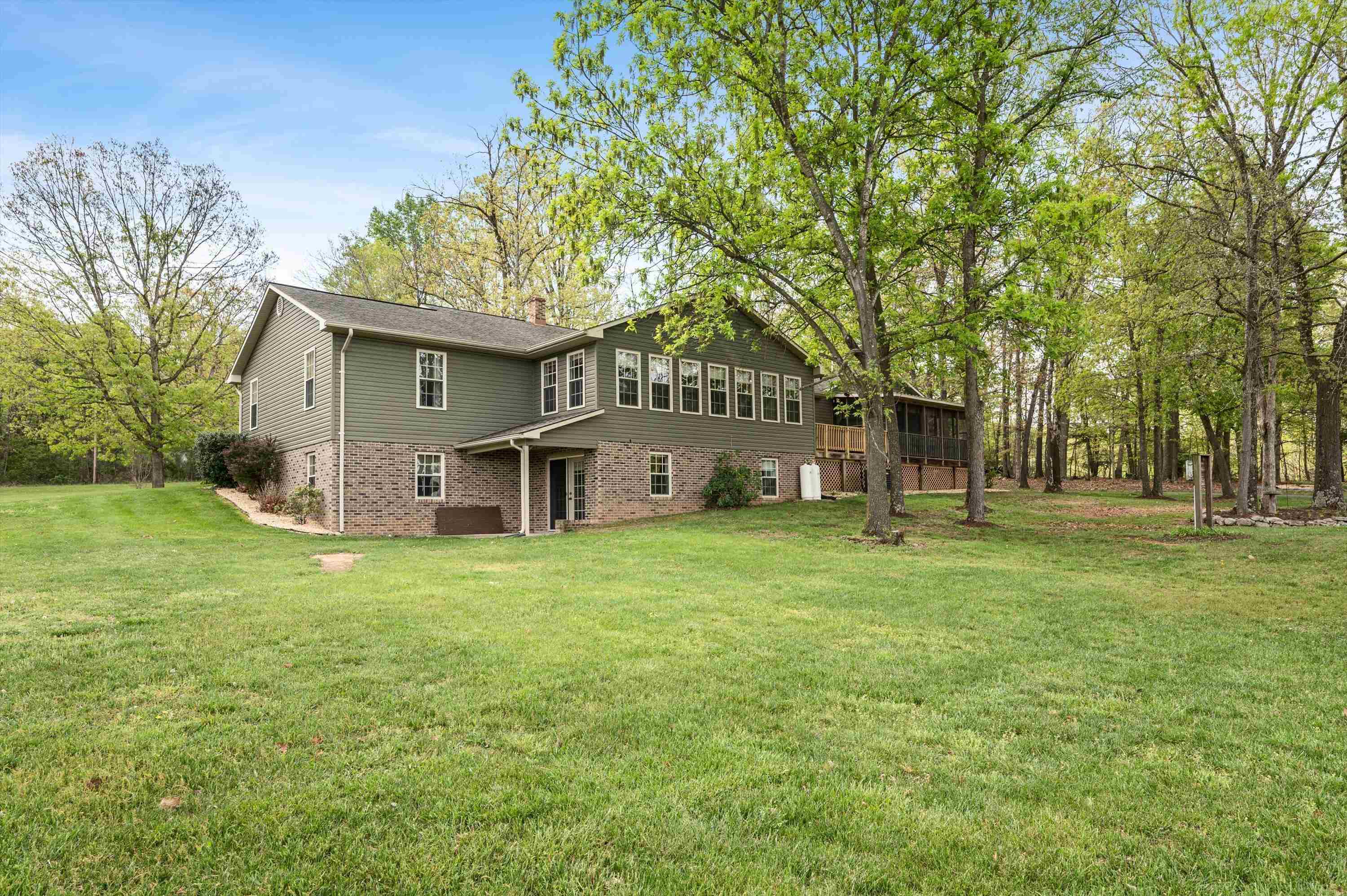 5409 SMITH CREEK RD, NEW MARKET, Virginia 22844, 3 Bedrooms Bedrooms, ,2 BathroomsBathrooms,Residential,5409 SMITH CREEK RD,666306 MLS # 666306