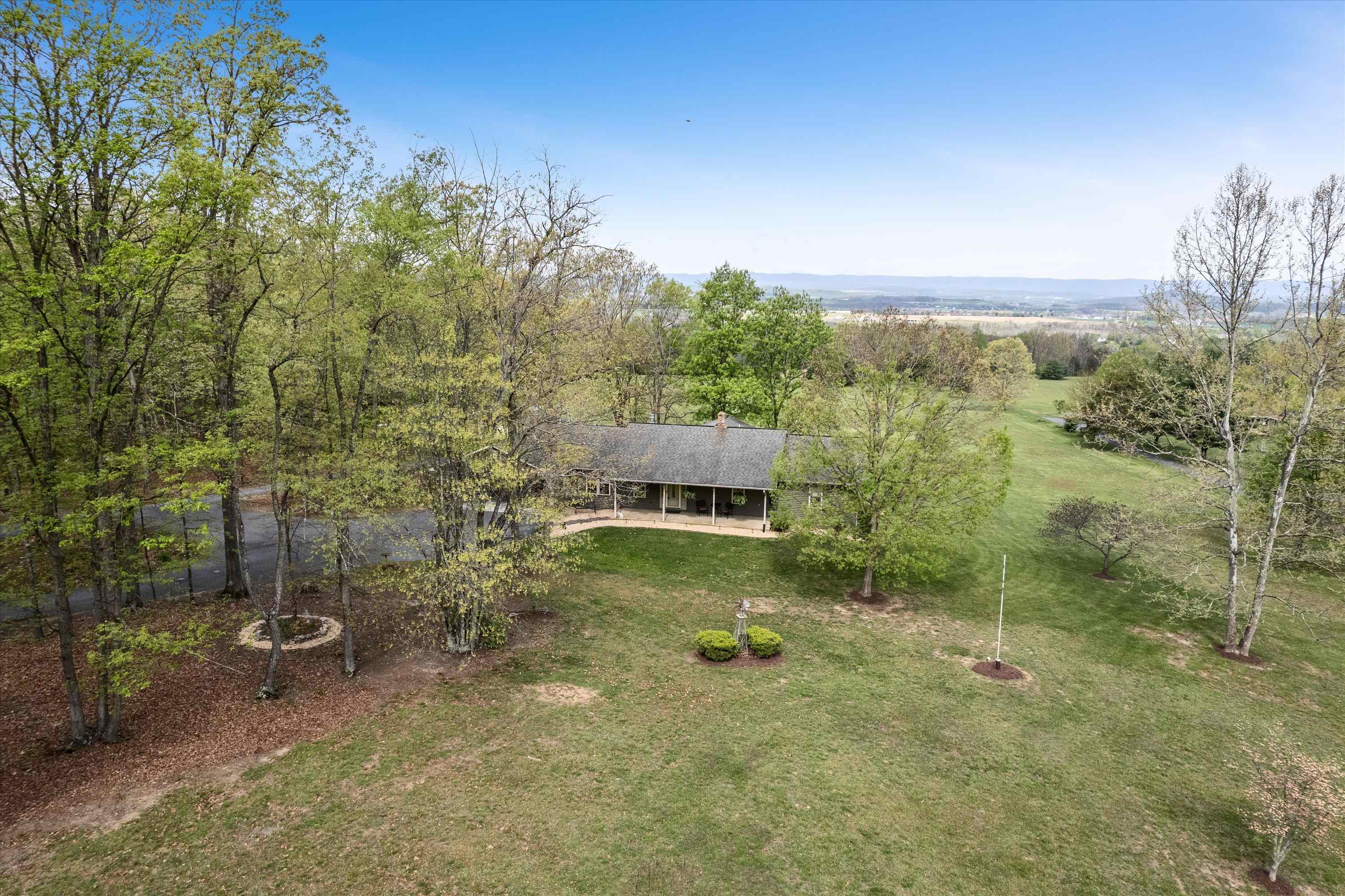 5409 SMITH CREEK RD, NEW MARKET, Virginia 22844, 3 Bedrooms Bedrooms, ,2 BathroomsBathrooms,Residential,5409 SMITH CREEK RD,666306 MLS # 666306