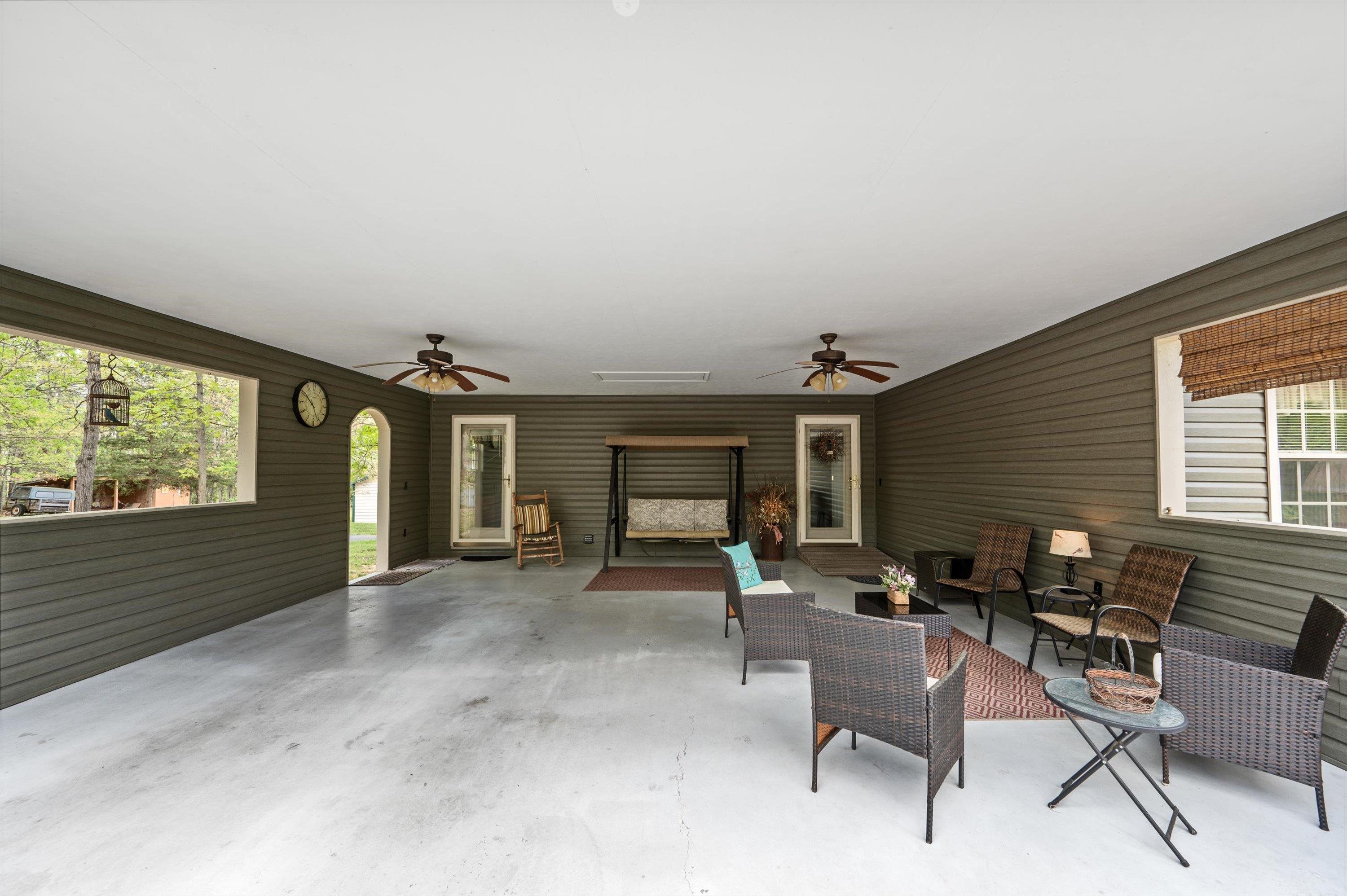 5409 SMITH CREEK RD, NEW MARKET, Virginia 22844, 3 Bedrooms Bedrooms, ,2 BathroomsBathrooms,Residential,5409 SMITH CREEK RD,666306 MLS # 666306