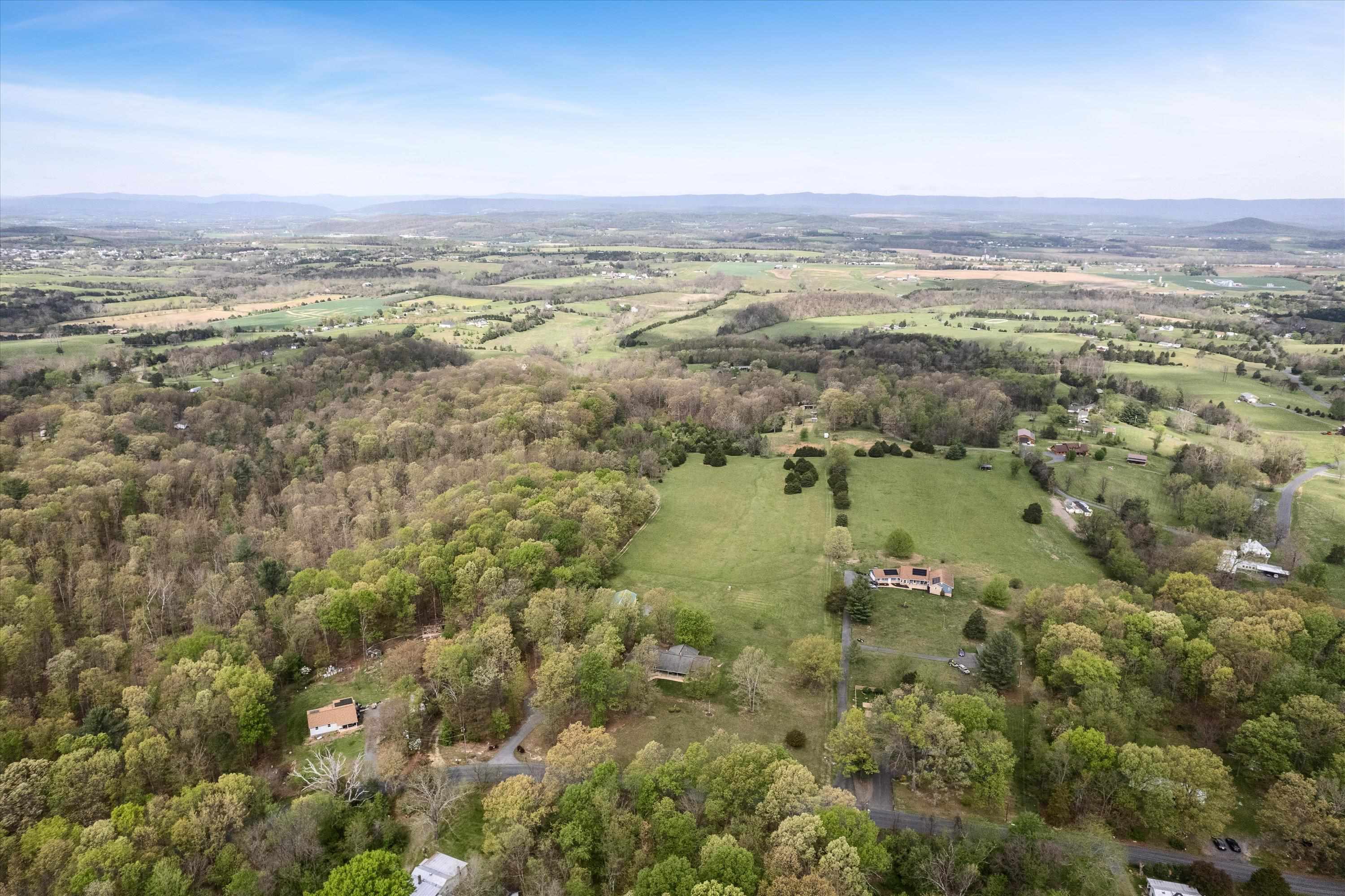 5409 SMITH CREEK RD, NEW MARKET, Virginia 22844, 3 Bedrooms Bedrooms, ,2 BathroomsBathrooms,Residential,5409 SMITH CREEK RD,666306 MLS # 666306