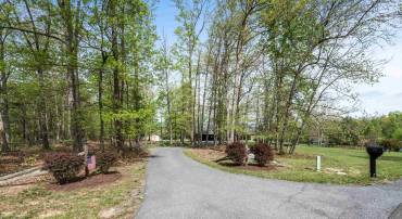 5409 SMITH CREEK RD, NEW MARKET, Virginia 22844, 3 Bedrooms Bedrooms, ,2 BathroomsBathrooms,Residential,5409 SMITH CREEK RD,666306 MLS # 666306