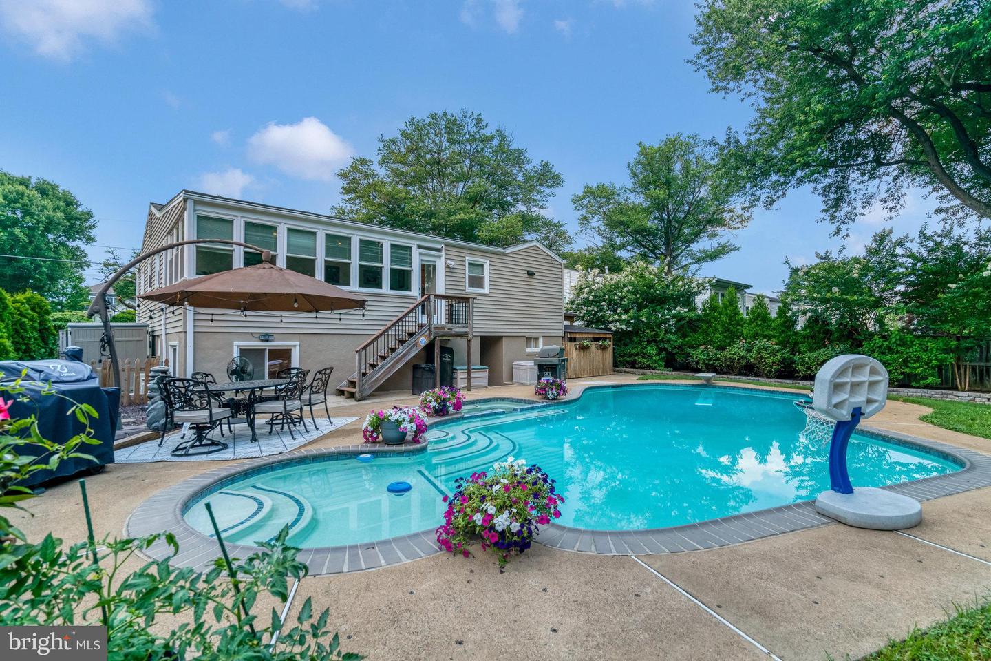 1735 OLNEY RD, FALLS CHURCH, Virginia 22043, 4 Bedrooms Bedrooms, ,2 BathroomsBathrooms,Residential,For sale,1735 OLNEY RD,VAFX2249288 MLS # VAFX2249288