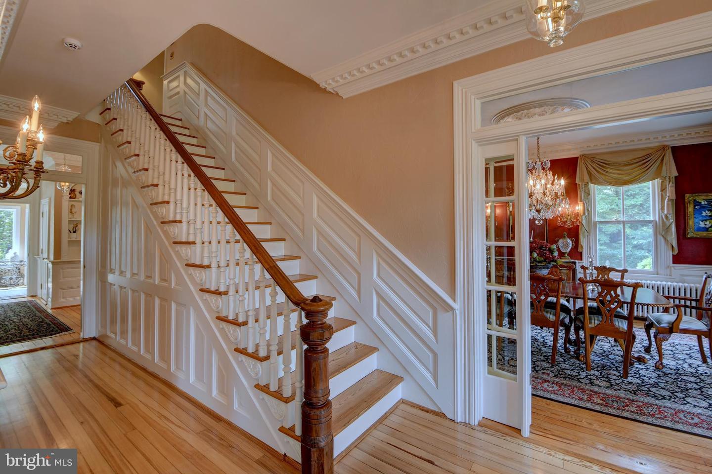 3634 CHAIN BRIDGE RD, FAIRFAX, Virginia 22030, 4 Bedrooms Bedrooms, ,4 BathroomsBathrooms,Residential,For sale,3634 CHAIN BRIDGE RD,VAFC2006512 MLS # VAFC2006512