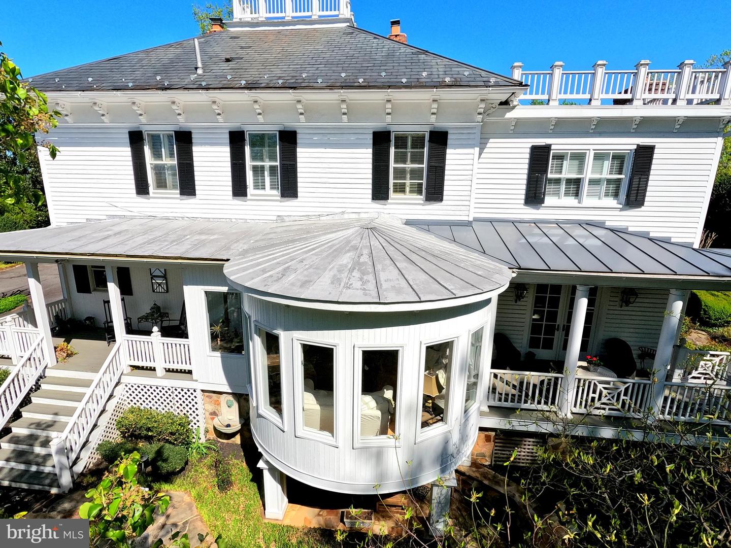 3634 CHAIN BRIDGE RD, FAIRFAX, Virginia 22030, 4 Bedrooms Bedrooms, ,4 BathroomsBathrooms,Residential,For sale,3634 CHAIN BRIDGE RD,VAFC2006512 MLS # VAFC2006512
