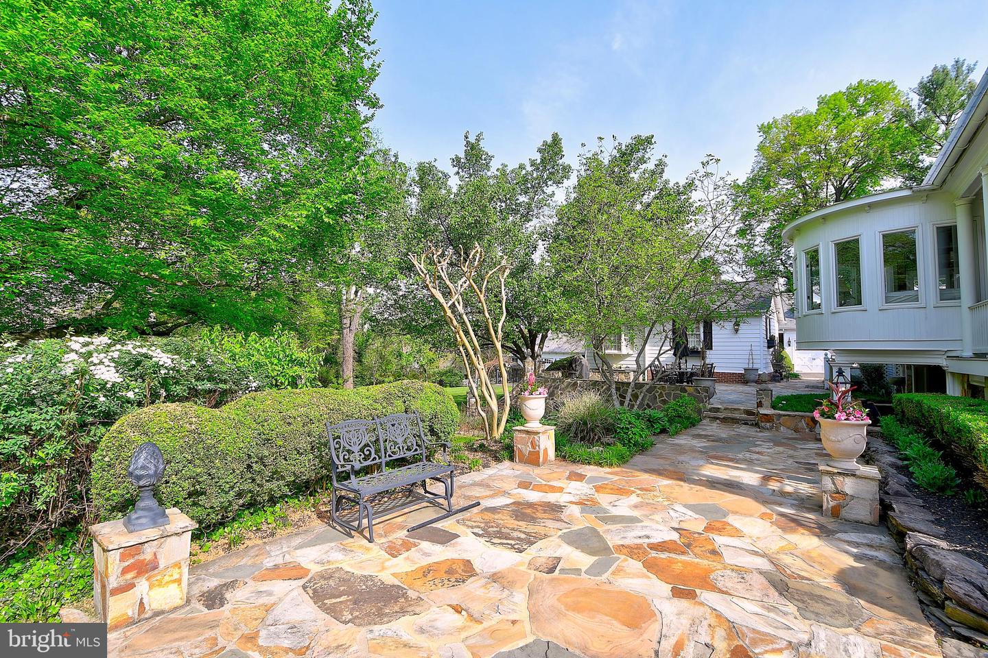 3634 CHAIN BRIDGE RD, FAIRFAX, Virginia 22030, 4 Bedrooms Bedrooms, ,4 BathroomsBathrooms,Residential,For sale,3634 CHAIN BRIDGE RD,VAFC2006512 MLS # VAFC2006512