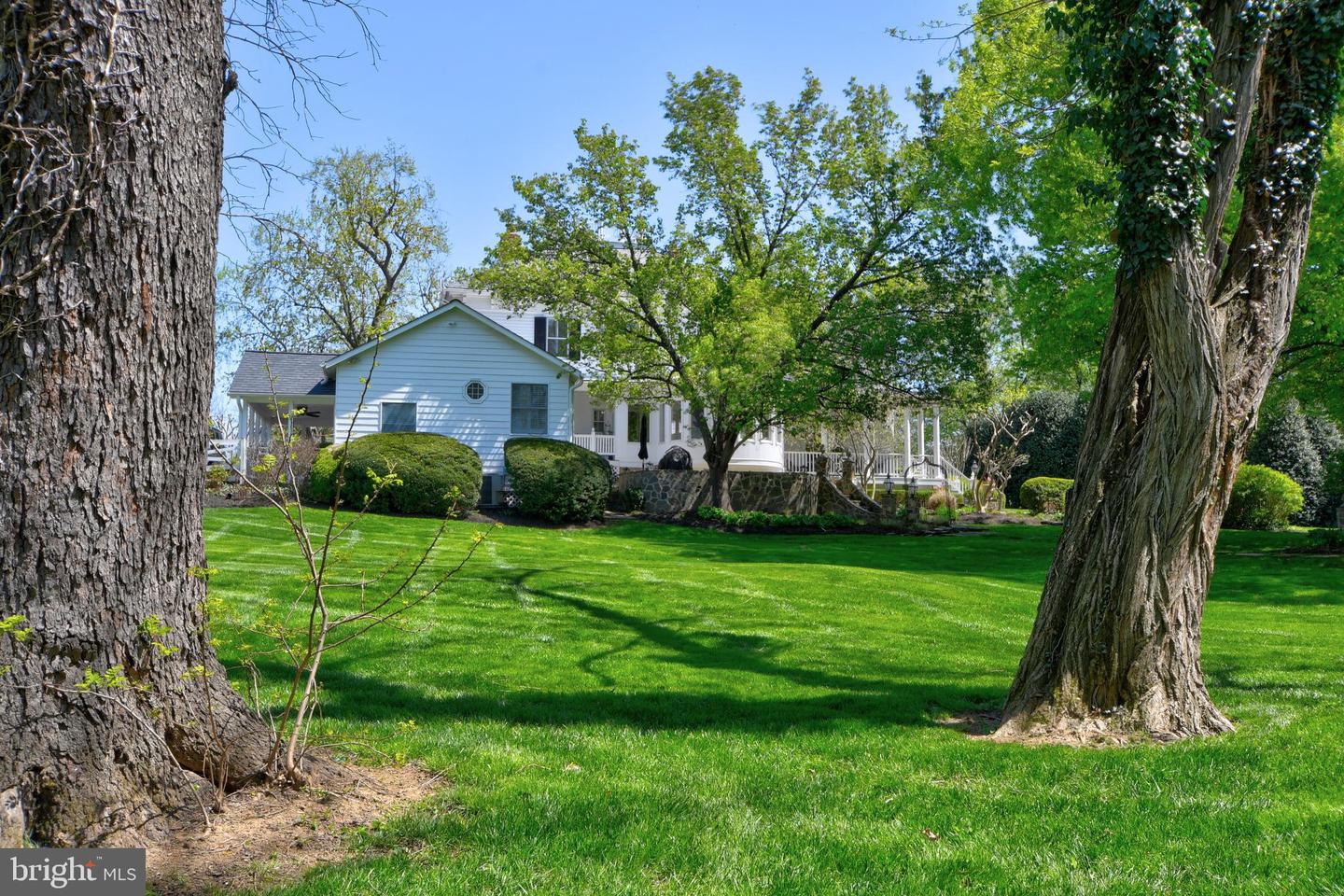 3634 CHAIN BRIDGE RD, FAIRFAX, Virginia 22030, 4 Bedrooms Bedrooms, ,4 BathroomsBathrooms,Residential,For sale,3634 CHAIN BRIDGE RD,VAFC2006512 MLS # VAFC2006512