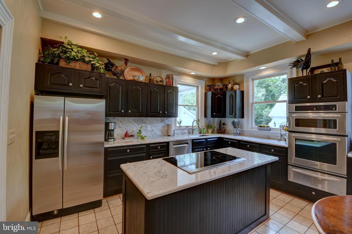 3634 CHAIN BRIDGE RD, FAIRFAX, Virginia 22030, 4 Bedrooms Bedrooms, ,4 BathroomsBathrooms,Residential,For sale,3634 CHAIN BRIDGE RD,VAFC2006512 MLS # VAFC2006512