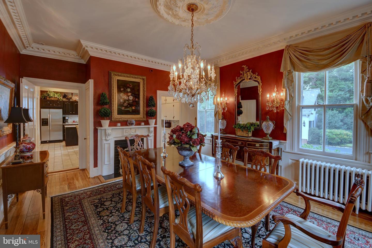 3634 CHAIN BRIDGE RD, FAIRFAX, Virginia 22030, 4 Bedrooms Bedrooms, ,4 BathroomsBathrooms,Residential,For sale,3634 CHAIN BRIDGE RD,VAFC2006512 MLS # VAFC2006512