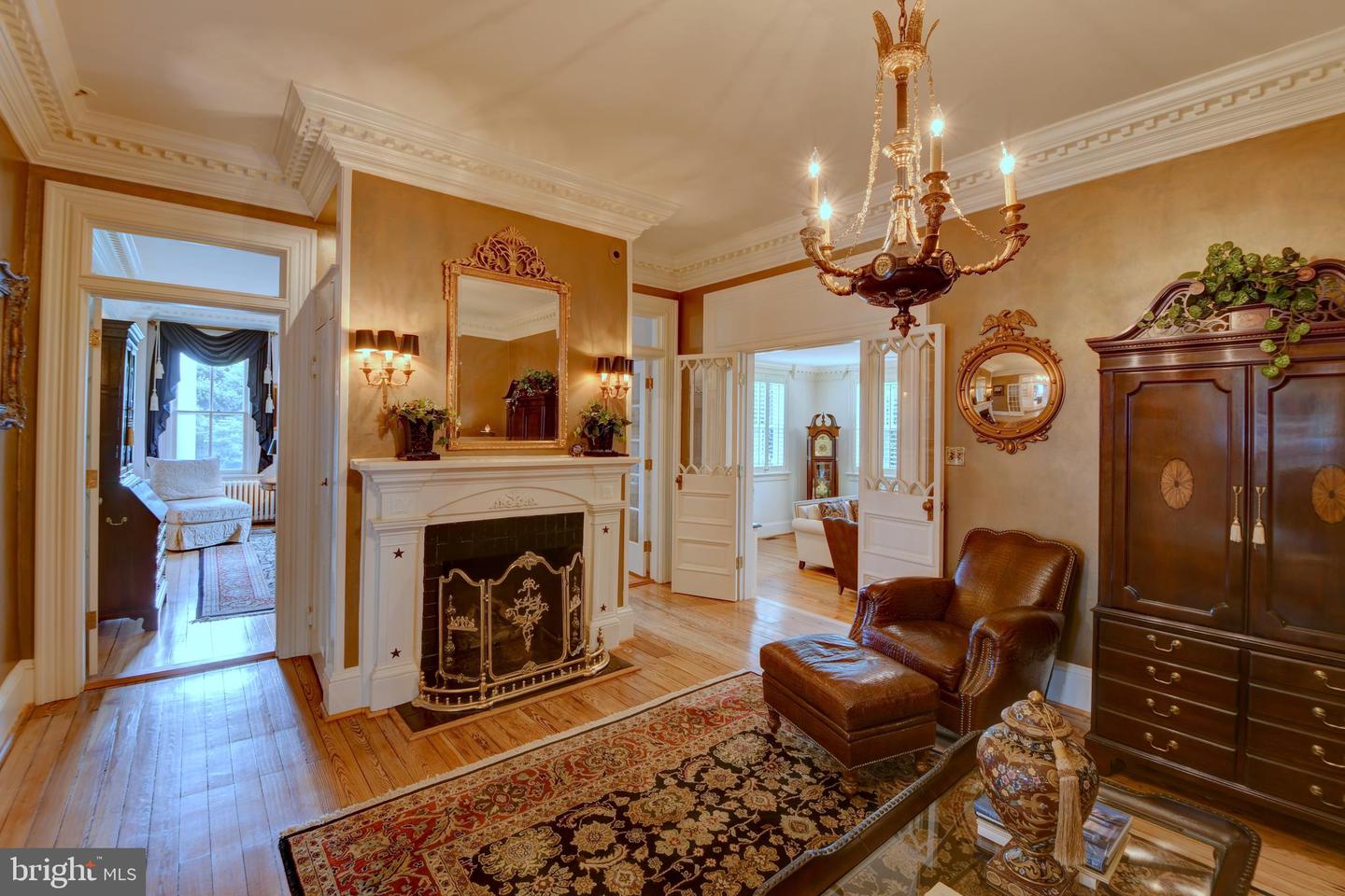 3634 CHAIN BRIDGE RD, FAIRFAX, Virginia 22030, 4 Bedrooms Bedrooms, ,4 BathroomsBathrooms,Residential,For sale,3634 CHAIN BRIDGE RD,VAFC2006512 MLS # VAFC2006512