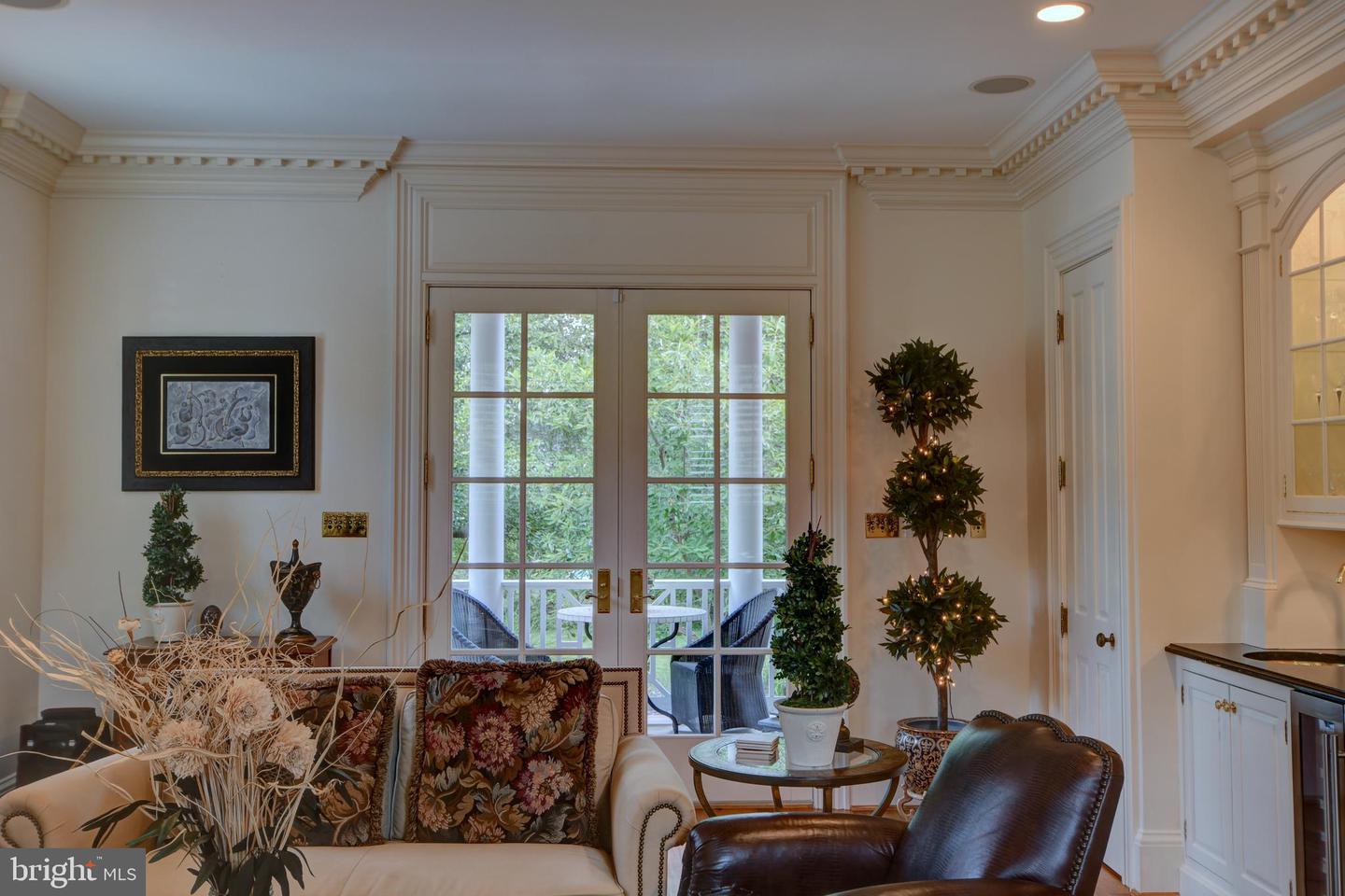 3634 CHAIN BRIDGE RD, FAIRFAX, Virginia 22030, 4 Bedrooms Bedrooms, ,4 BathroomsBathrooms,Residential,For sale,3634 CHAIN BRIDGE RD,VAFC2006512 MLS # VAFC2006512