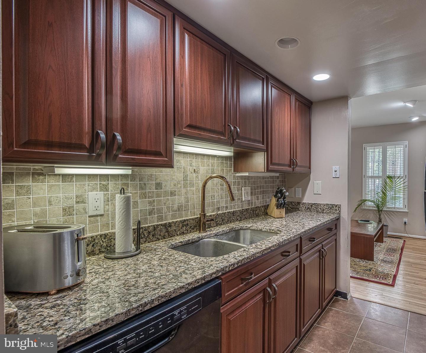 500 S HENRY ST S, ALEXANDRIA, Virginia 22314, 3 Bedrooms Bedrooms, ,1 BathroomBathrooms,Residential,For sale,500 S HENRY ST S,VAAX2046798 MLS # VAAX2046798
