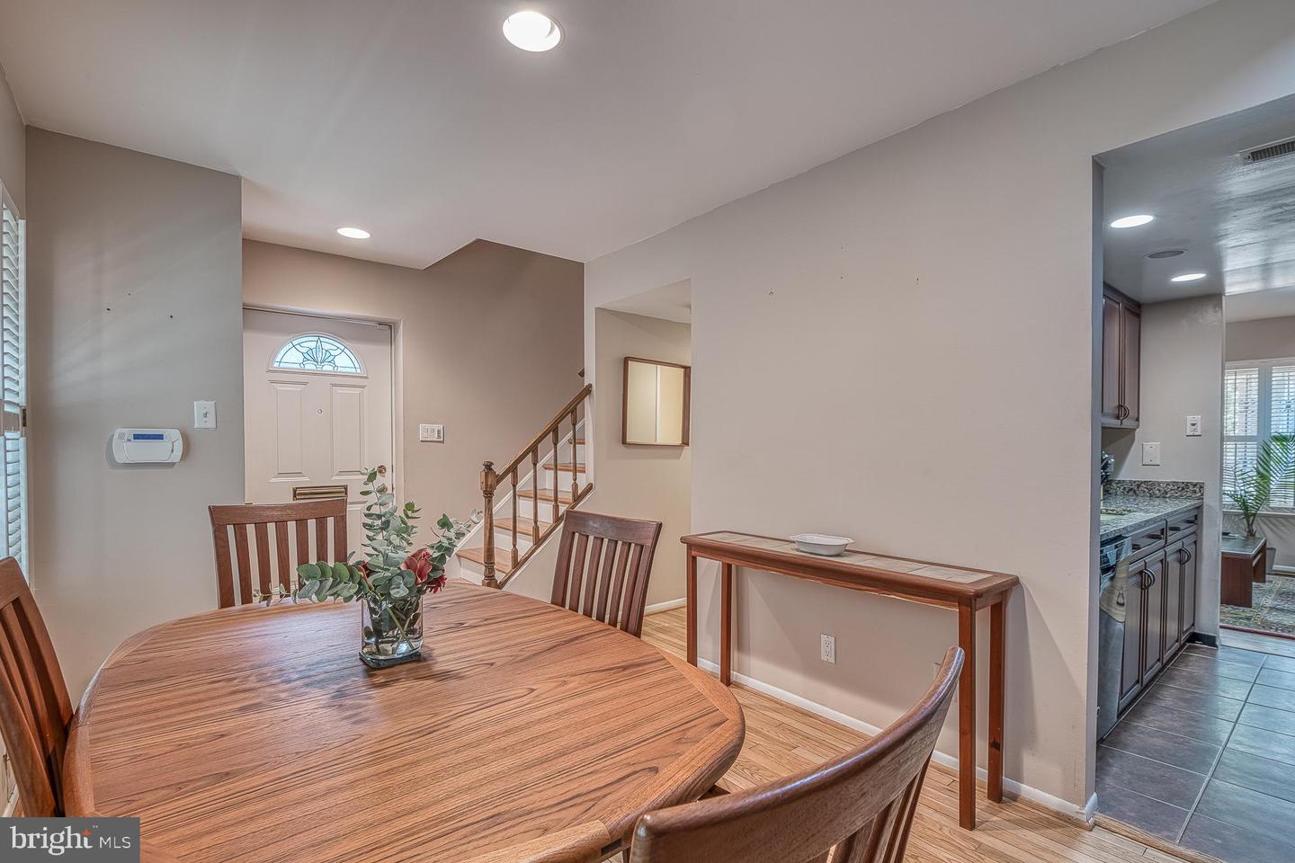 500 S HENRY ST S, ALEXANDRIA, Virginia 22314, 3 Bedrooms Bedrooms, ,1 BathroomBathrooms,Residential,For sale,500 S HENRY ST S,VAAX2046798 MLS # VAAX2046798