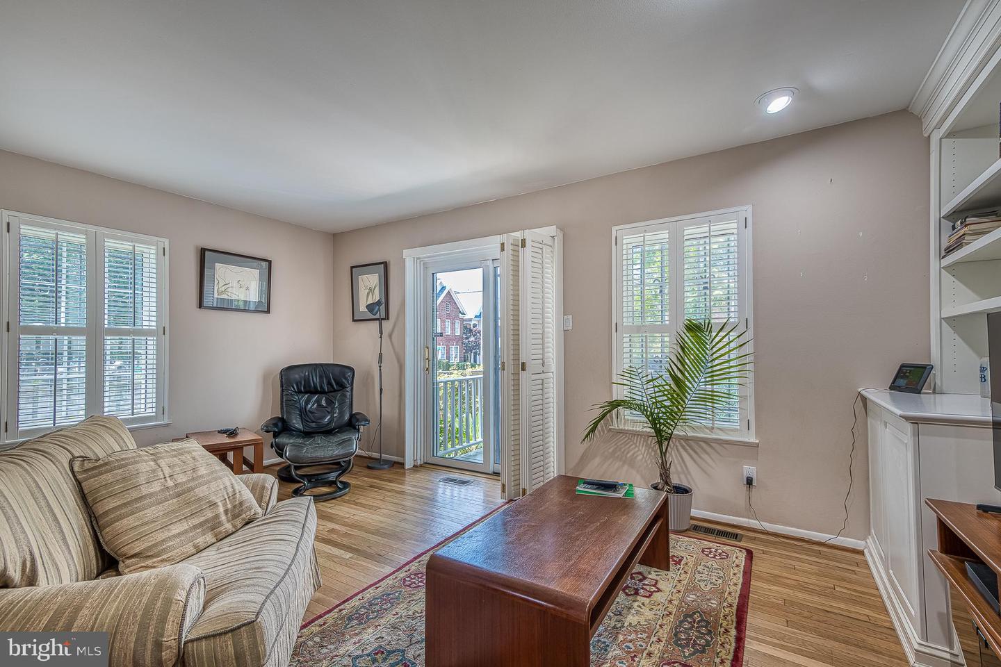 500 S HENRY ST S, ALEXANDRIA, Virginia 22314, 3 Bedrooms Bedrooms, ,1 BathroomBathrooms,Residential,For sale,500 S HENRY ST S,VAAX2046798 MLS # VAAX2046798