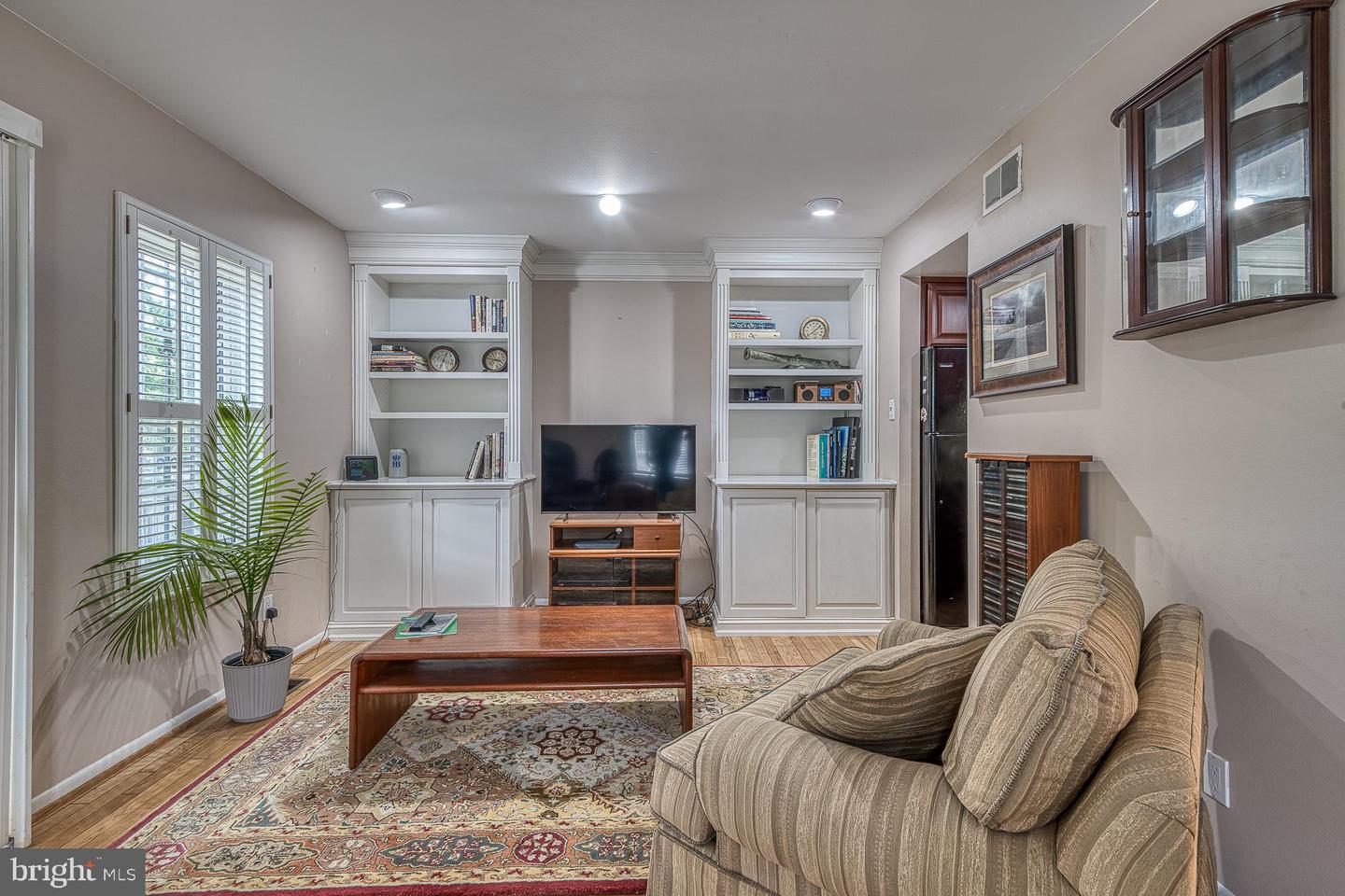 500 S HENRY ST S, ALEXANDRIA, Virginia 22314, 3 Bedrooms Bedrooms, ,1 BathroomBathrooms,Residential,For sale,500 S HENRY ST S,VAAX2046798 MLS # VAAX2046798