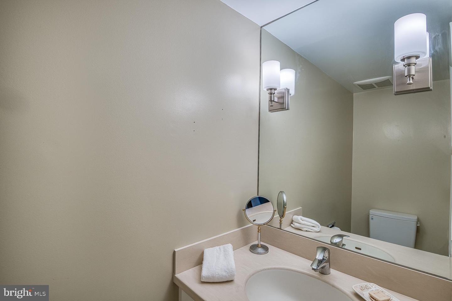 500 S HENRY ST S, ALEXANDRIA, Virginia 22314, 3 Bedrooms Bedrooms, ,1 BathroomBathrooms,Residential,For sale,500 S HENRY ST S,VAAX2046798 MLS # VAAX2046798