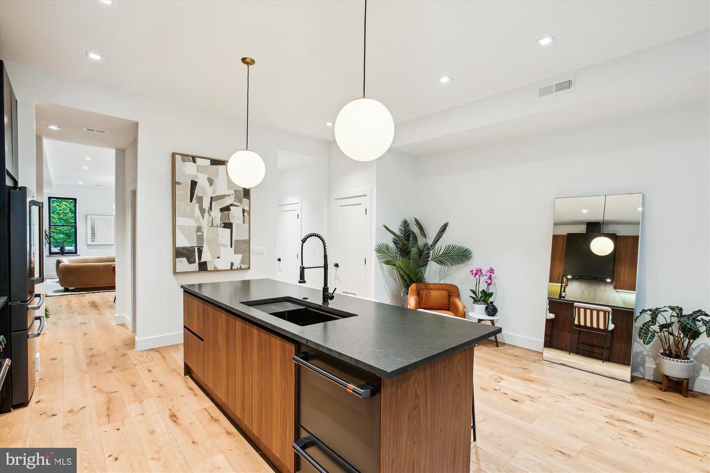 1440 S ST NW, WASHINGTON, District Of Columbia 20009, 3 Bedrooms Bedrooms, ,2 BathroomsBathrooms,Residential,For sale,1440 S ST NW,DCDC2206874 MLS # DCDC2206874
