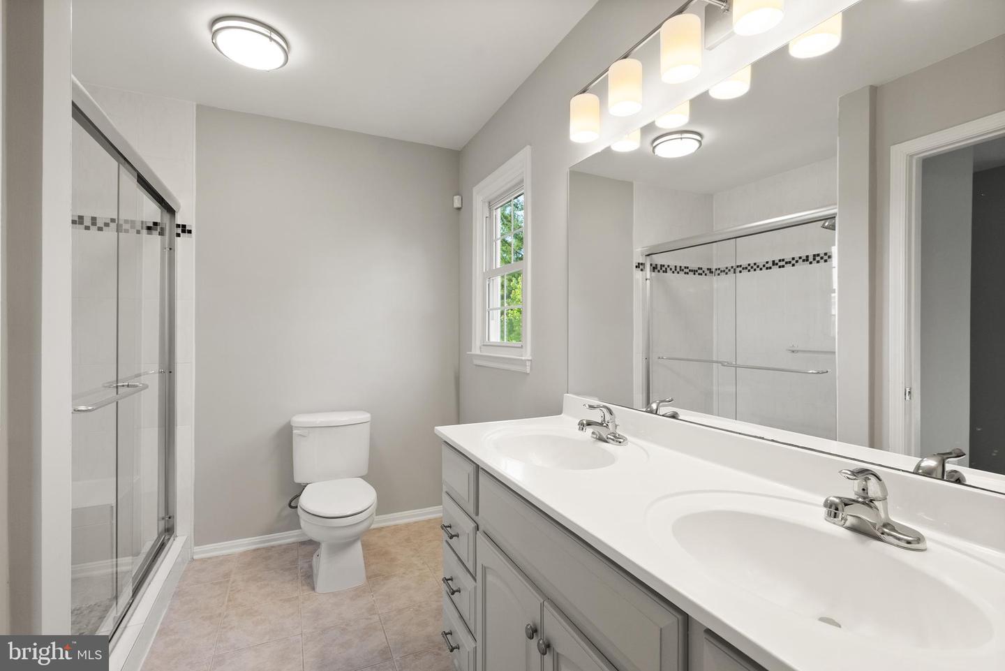 13619 FLINTWOOD PL, HERNDON, Virginia 20171, 5 Bedrooms Bedrooms, ,4 BathroomsBathrooms,Residential,For sale,13619 FLINTWOOD PL,VAFX2249346 MLS # VAFX2249346
