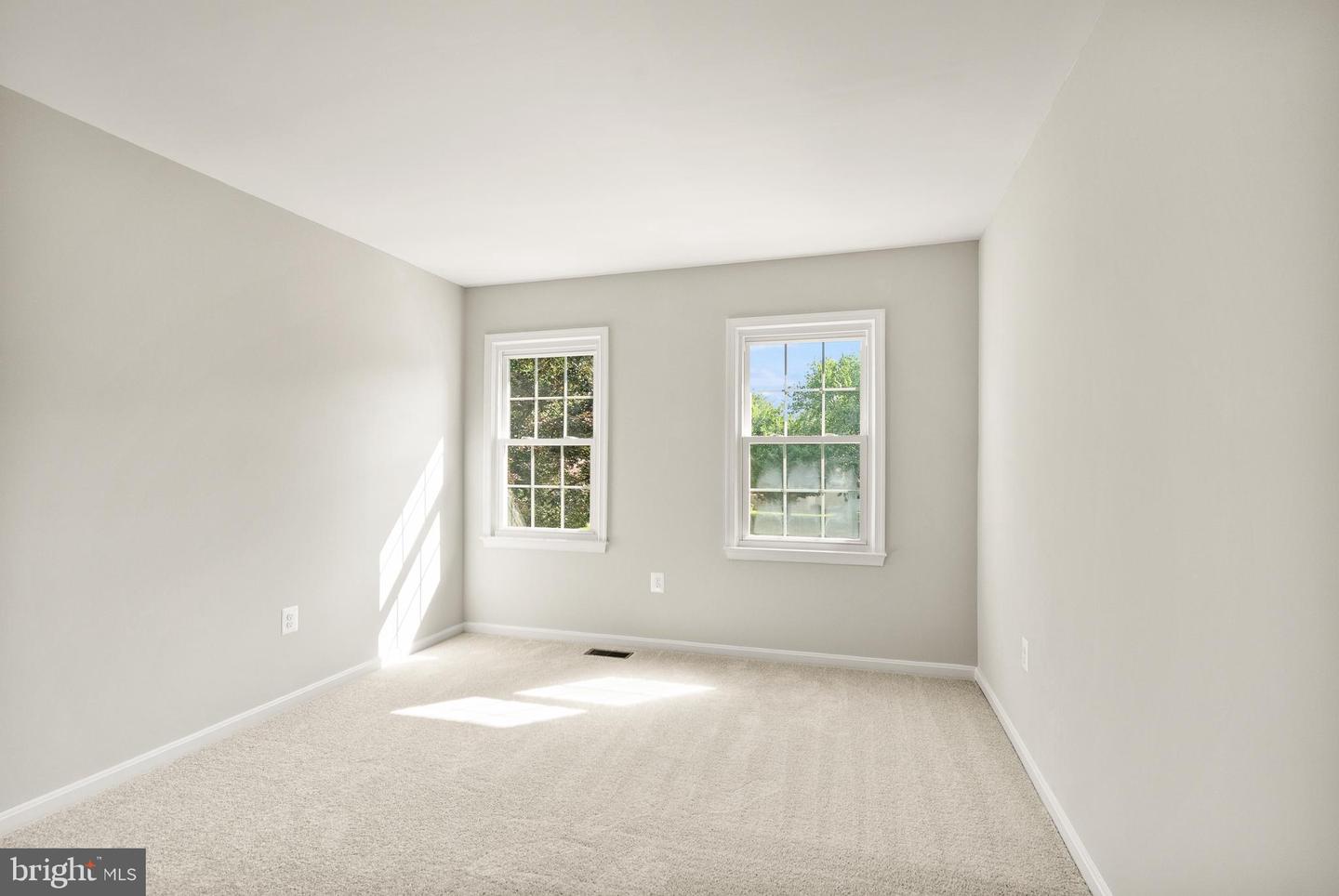 13619 FLINTWOOD PL, HERNDON, Virginia 20171, 5 Bedrooms Bedrooms, ,4 BathroomsBathrooms,Residential,For sale,13619 FLINTWOOD PL,VAFX2249346 MLS # VAFX2249346