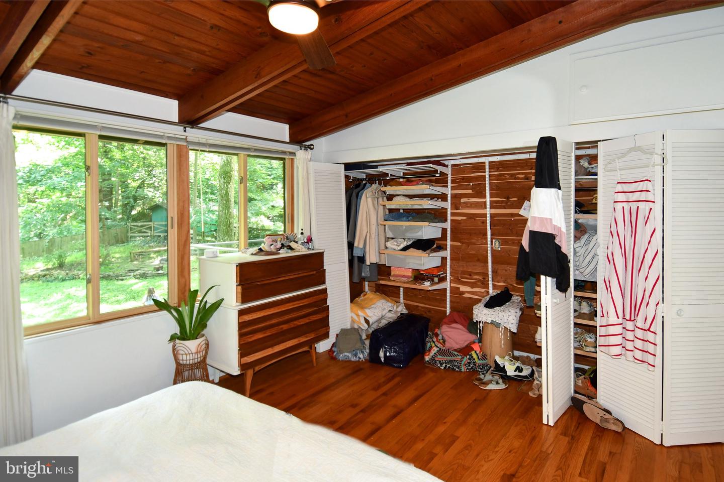3321 HARTWELL CT, FALLS CHURCH, Virginia 22042, 4 Bedrooms Bedrooms, ,2 BathroomsBathrooms,Residential,For sale,3321 HARTWELL CT,VAFX2249388 MLS # VAFX2249388
