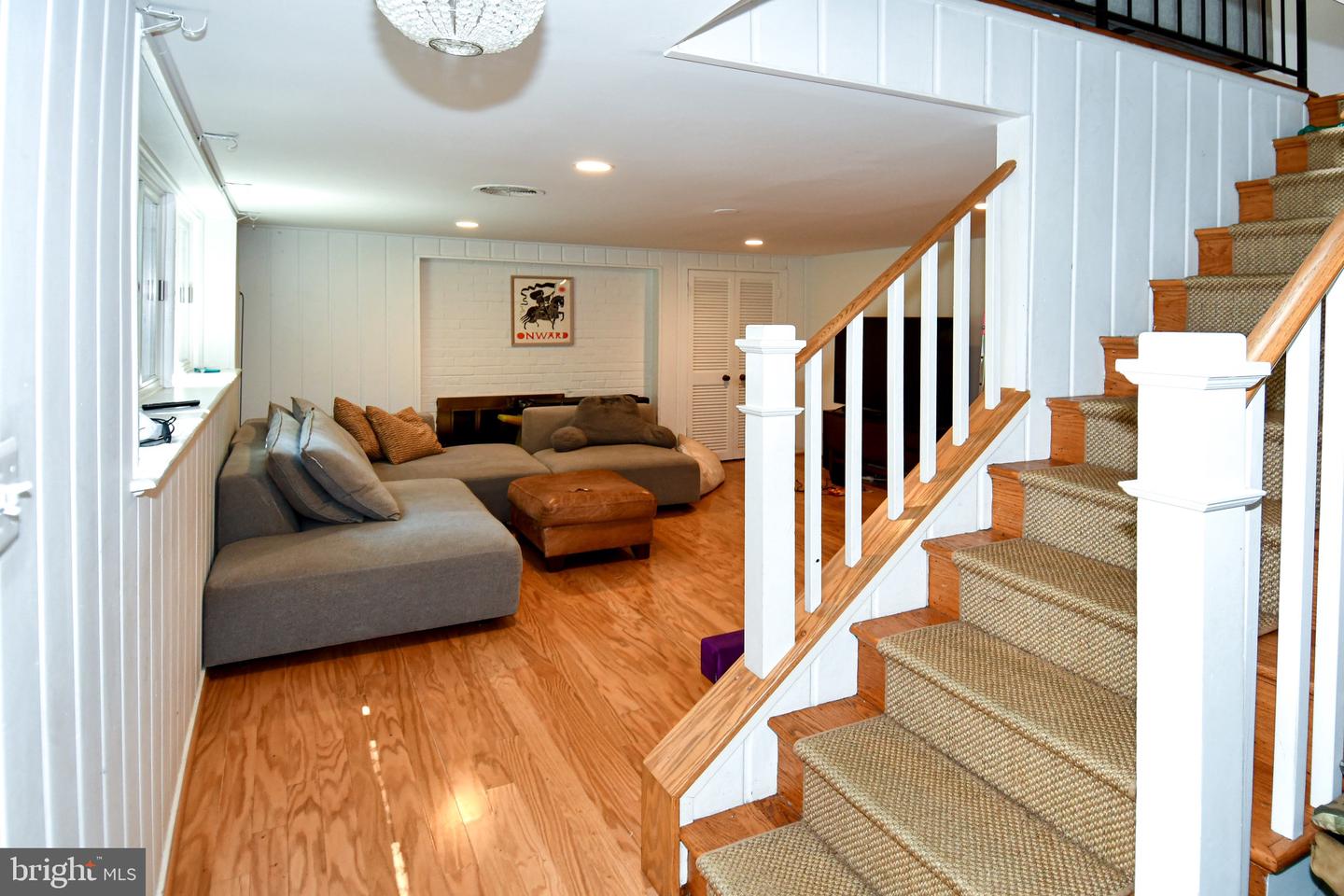 3321 HARTWELL CT, FALLS CHURCH, Virginia 22042, 4 Bedrooms Bedrooms, ,2 BathroomsBathrooms,Residential,For sale,3321 HARTWELL CT,VAFX2249388 MLS # VAFX2249388